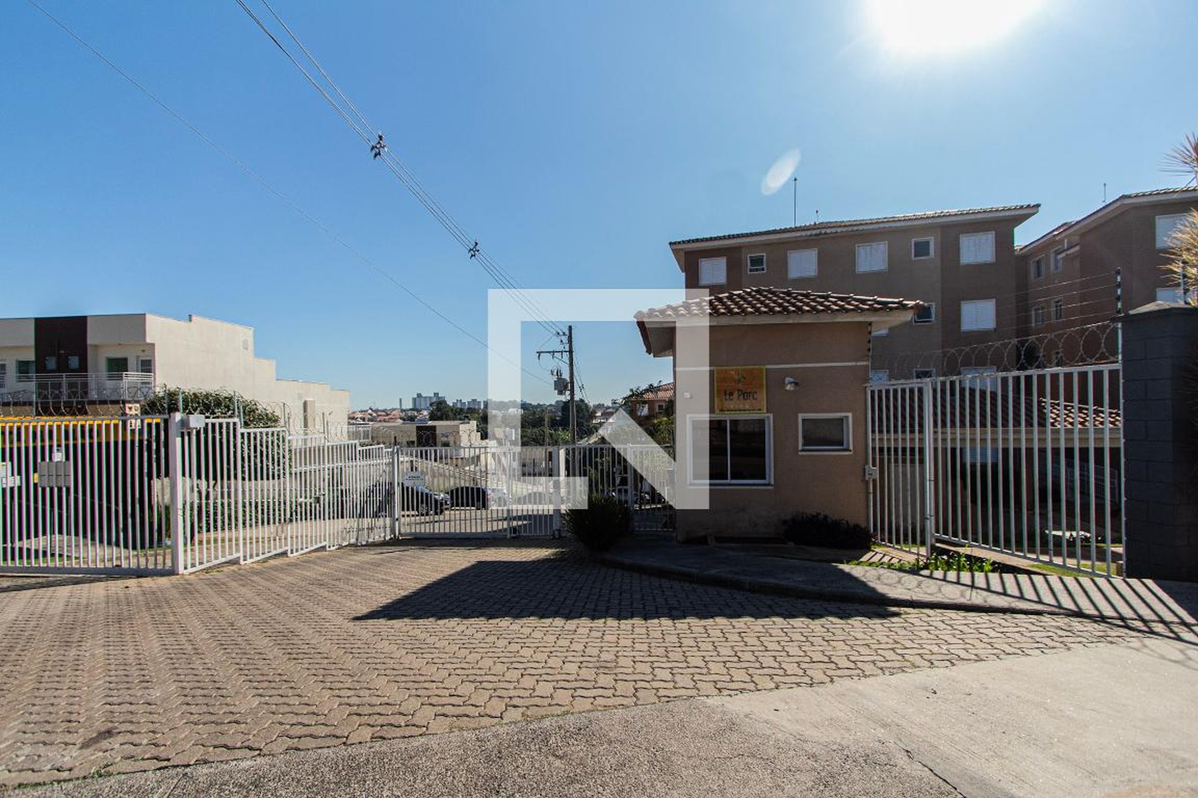 Fachada Condomínio em Rua Manoel Gutierrez, N° 108