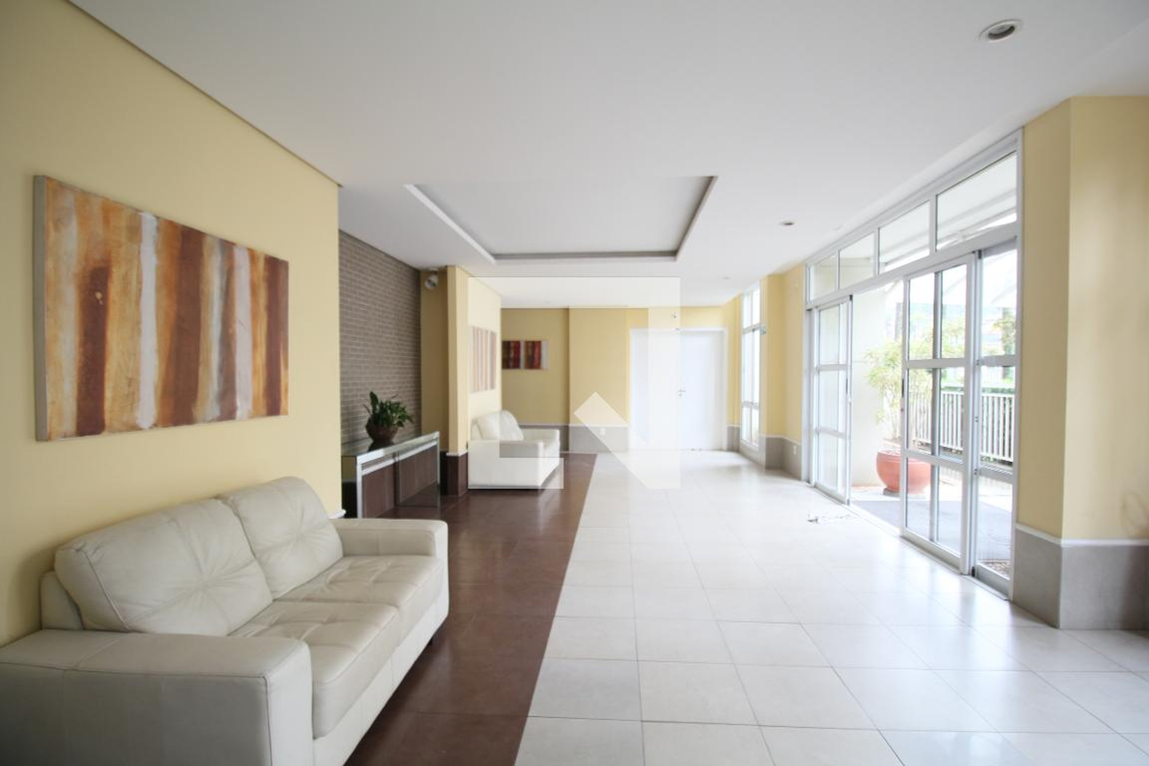 Hall de entrada Condomínio em Avenida Giovanni Gronchi, 21