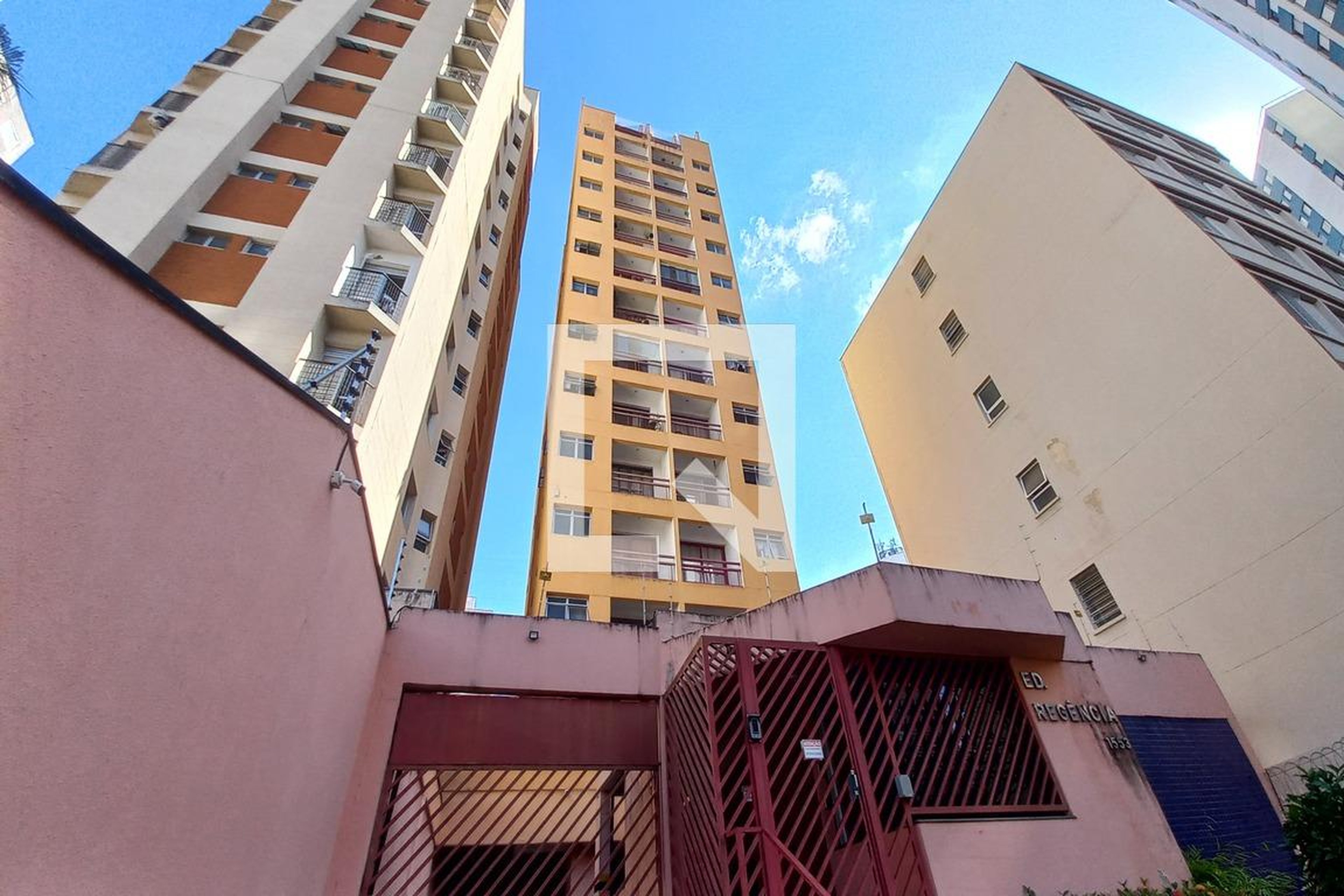 Fachada do Prédio Condomínio em Rua Regente Feijó, 1553