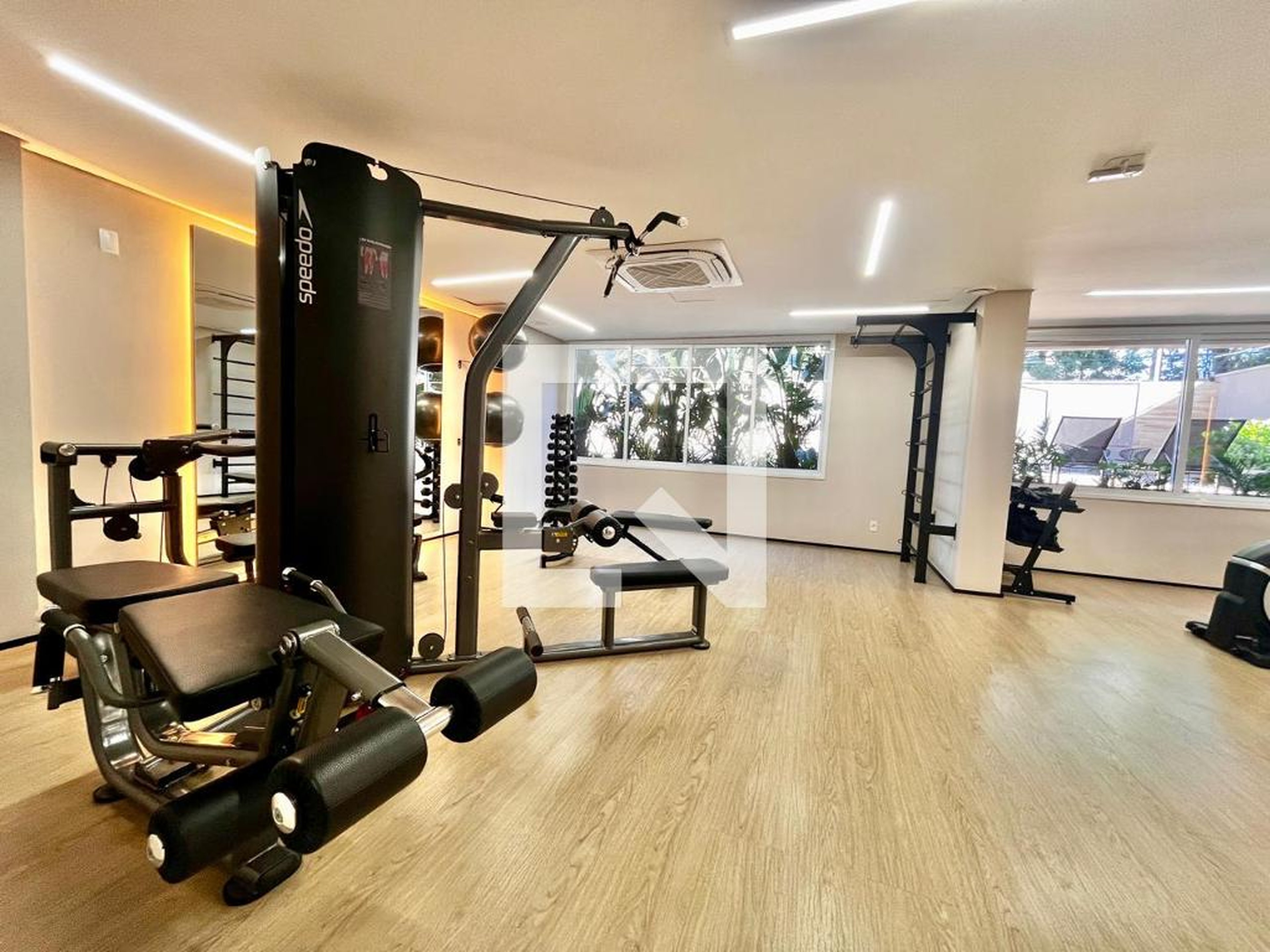 Academia - Praça Guanabara