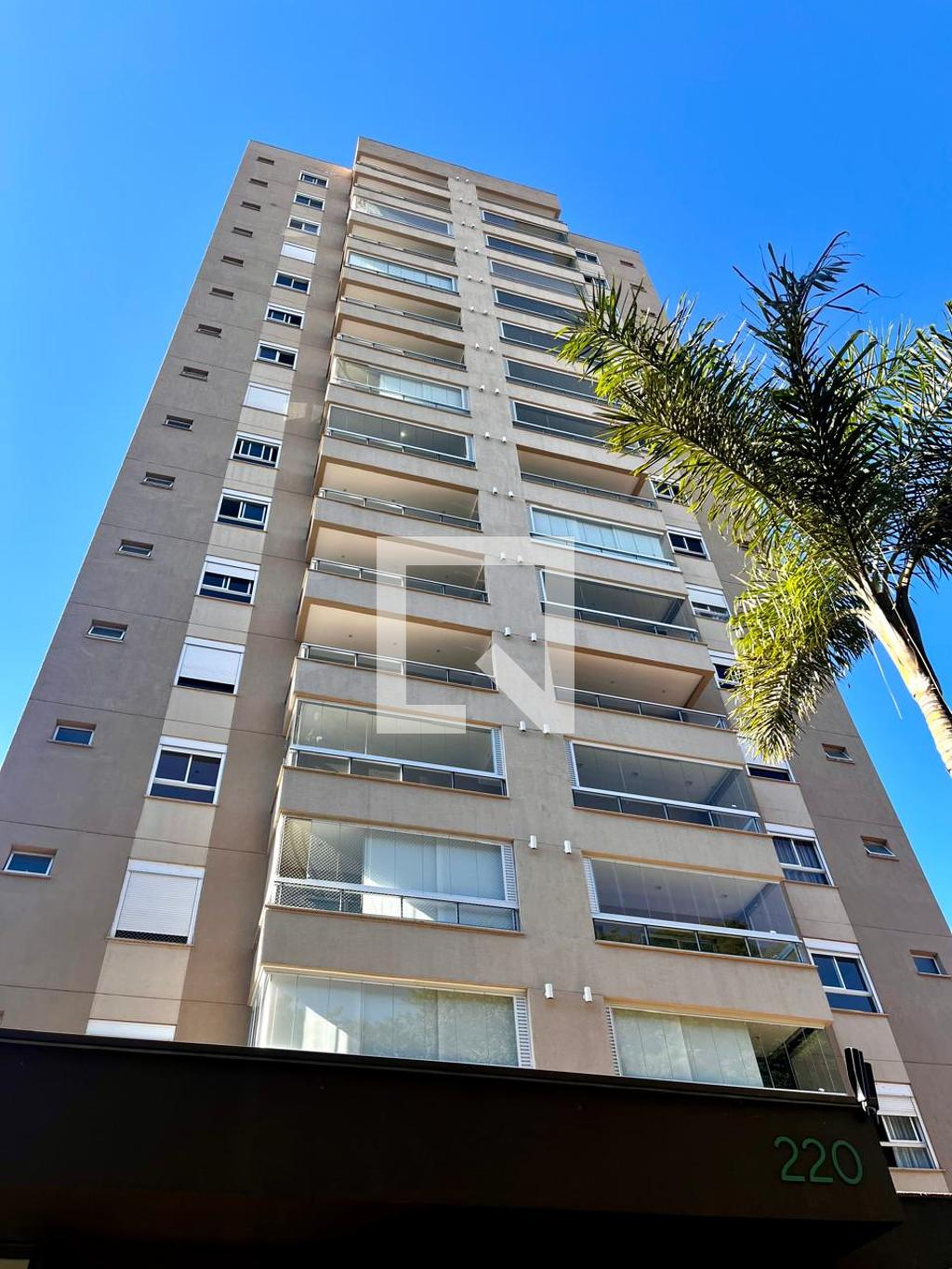 Fachada do Prédio Condomínio Praça Guanabara