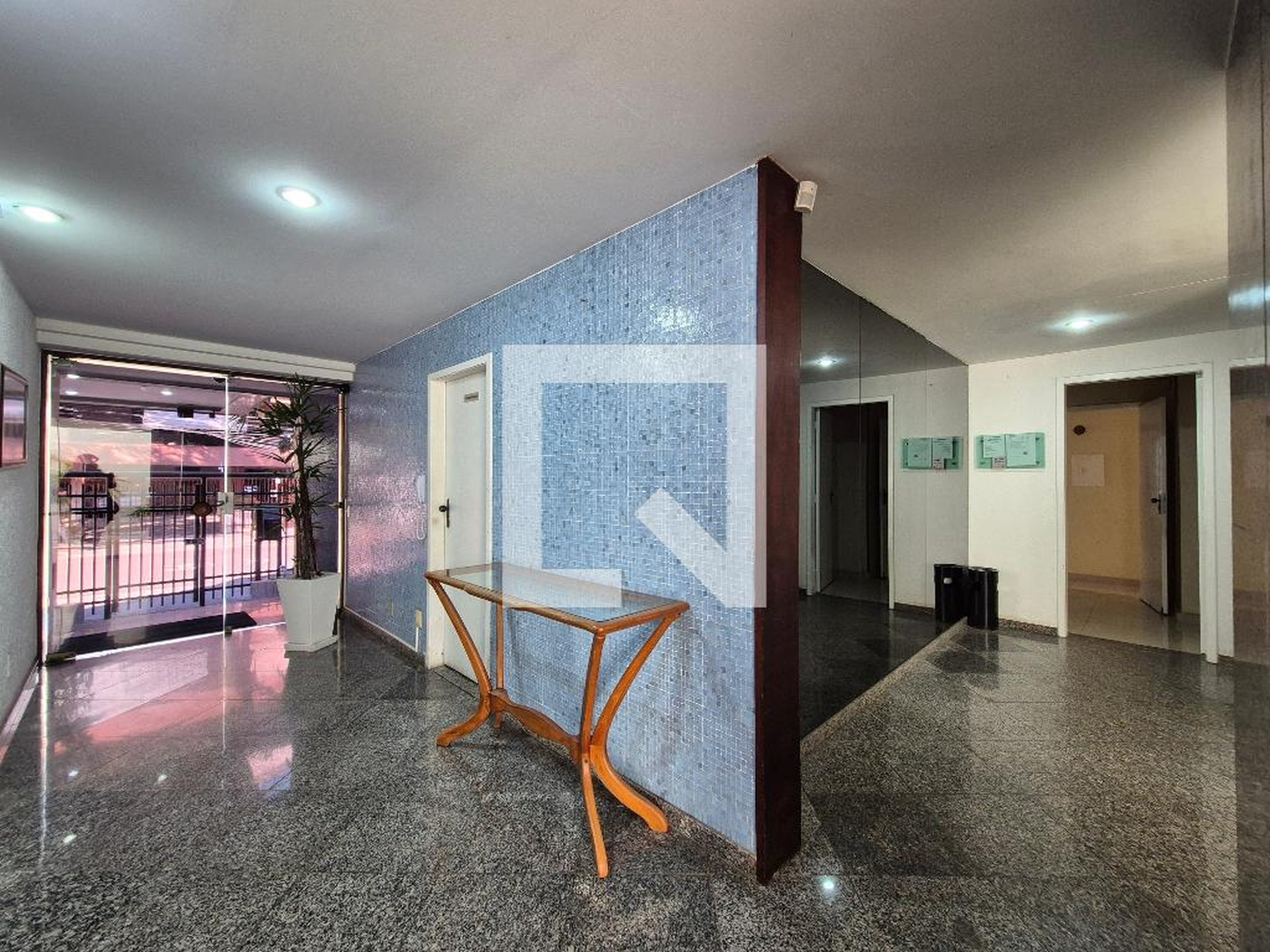 Hall de entrada - Edifício Nemesis