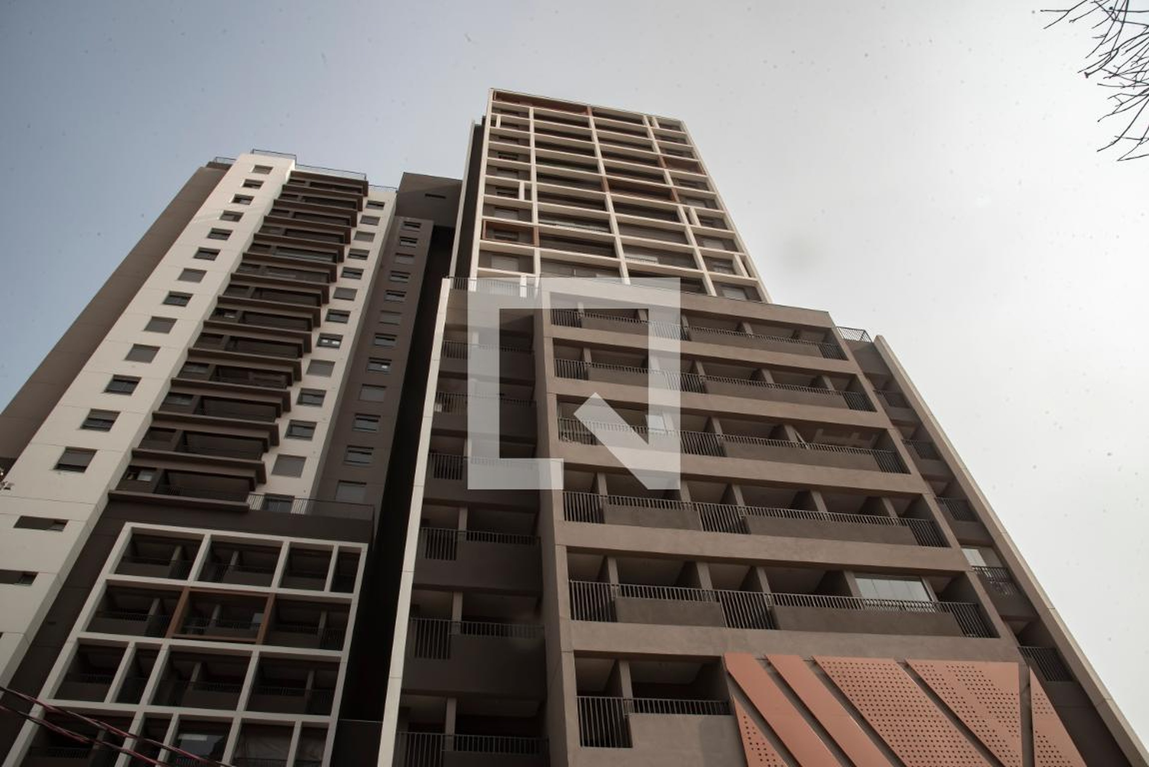 Fachada Condomínio em Avenida Afonso Mariano Fagundes, 133