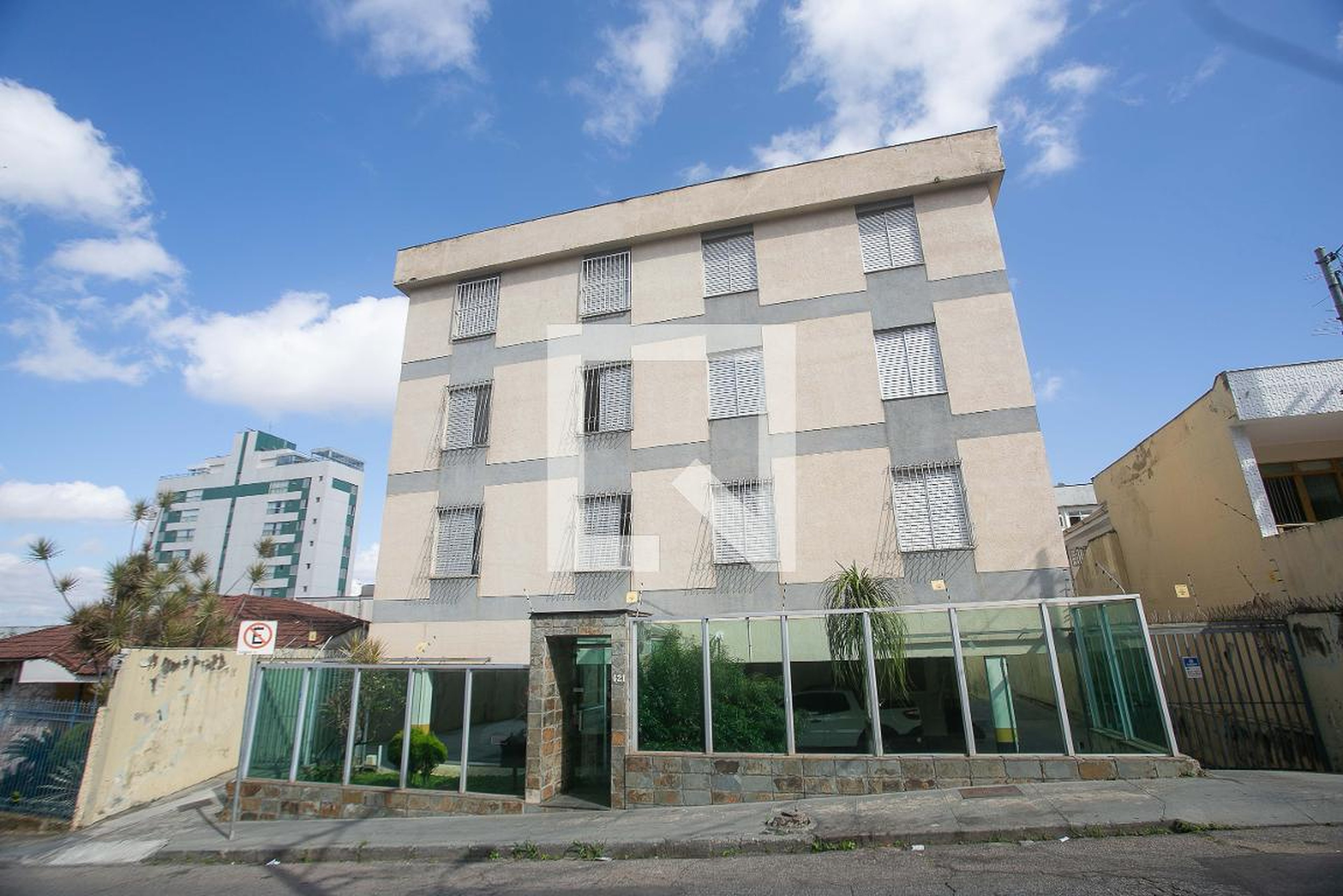 Fachada Condomínio em Rua Castigliano, 621