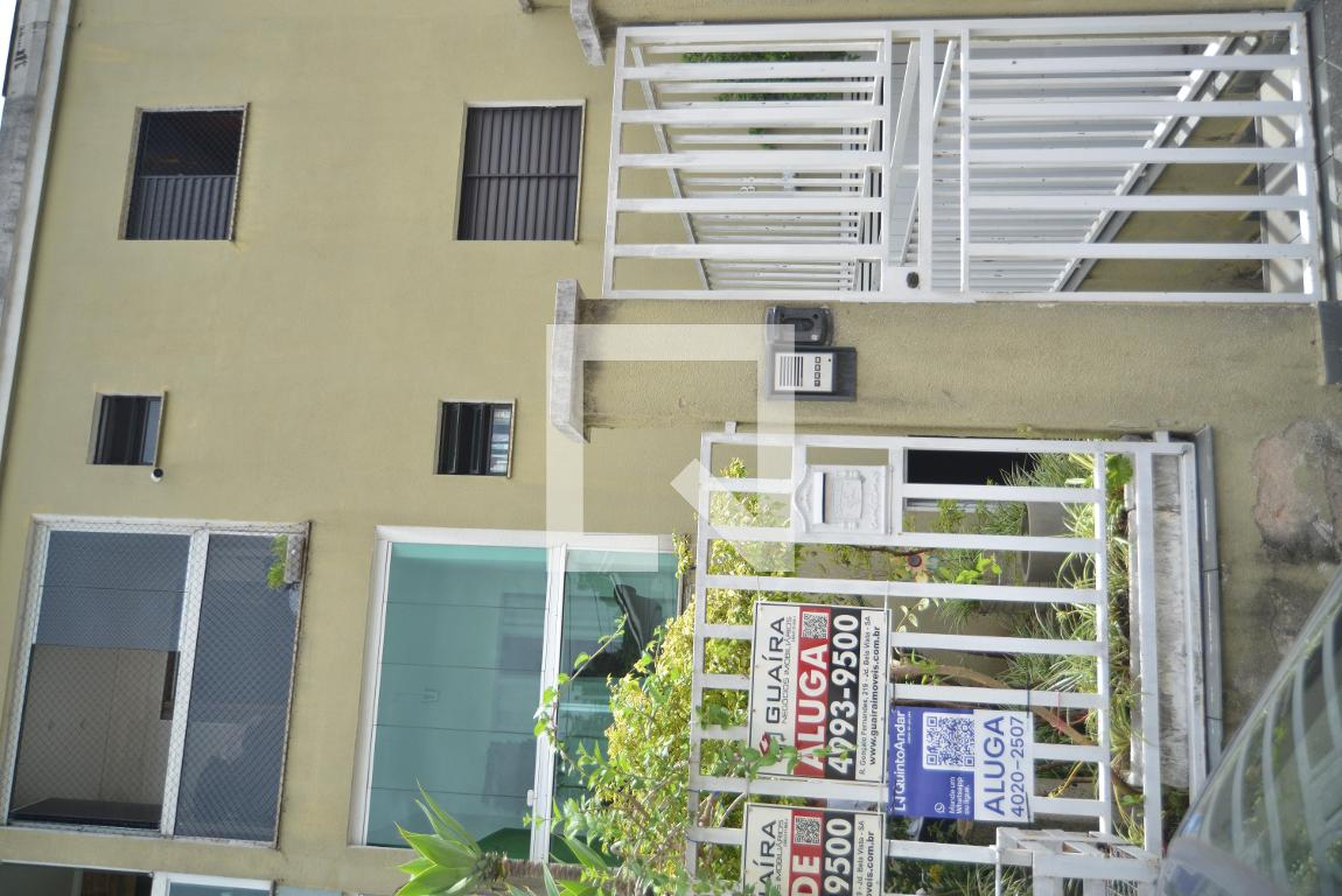 Fachada do Prédio Condomínio em Rua Piramboia, 688