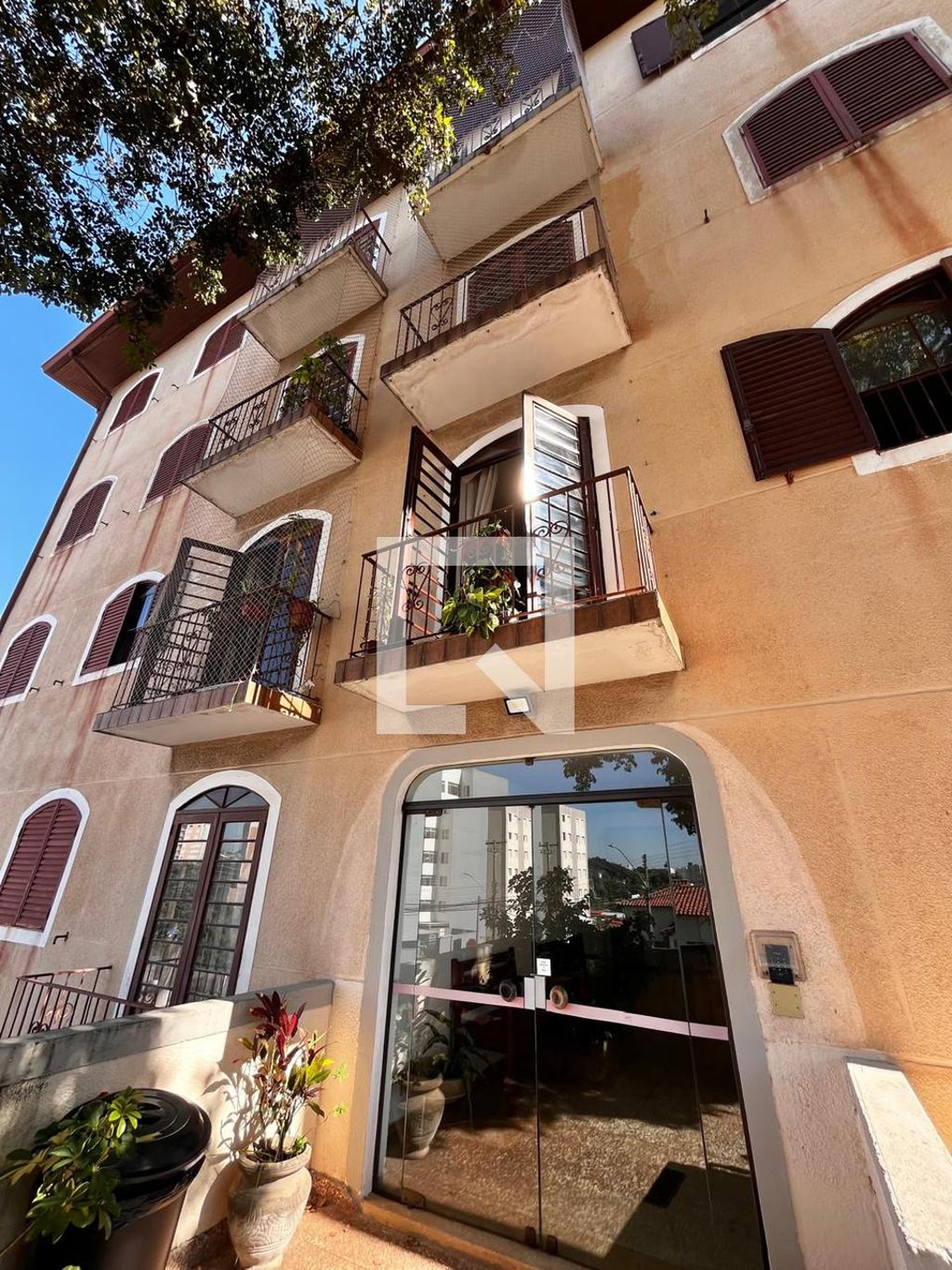 Fachada Condomínio Vertentes do Atibaia