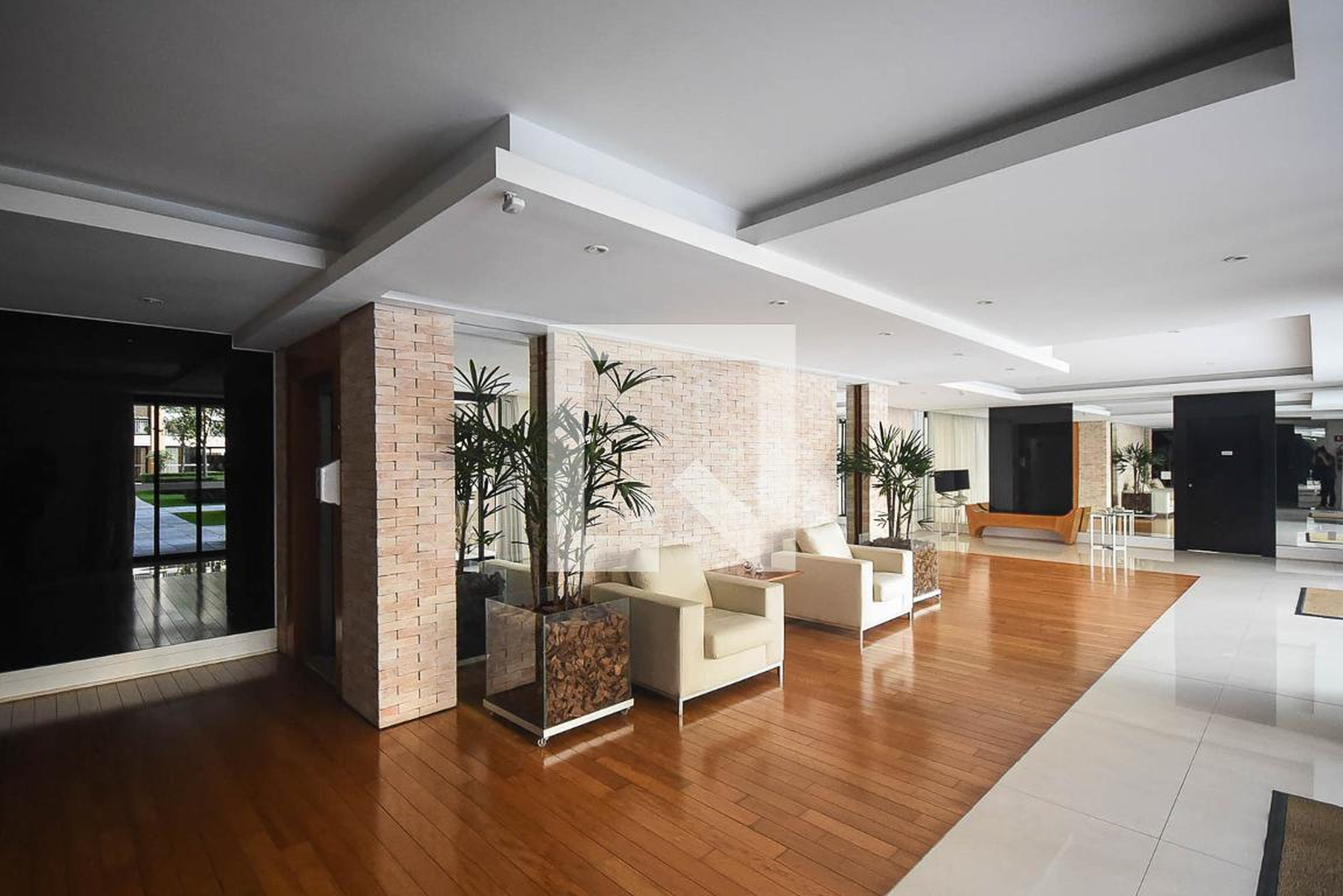 Hall Social - Riverside