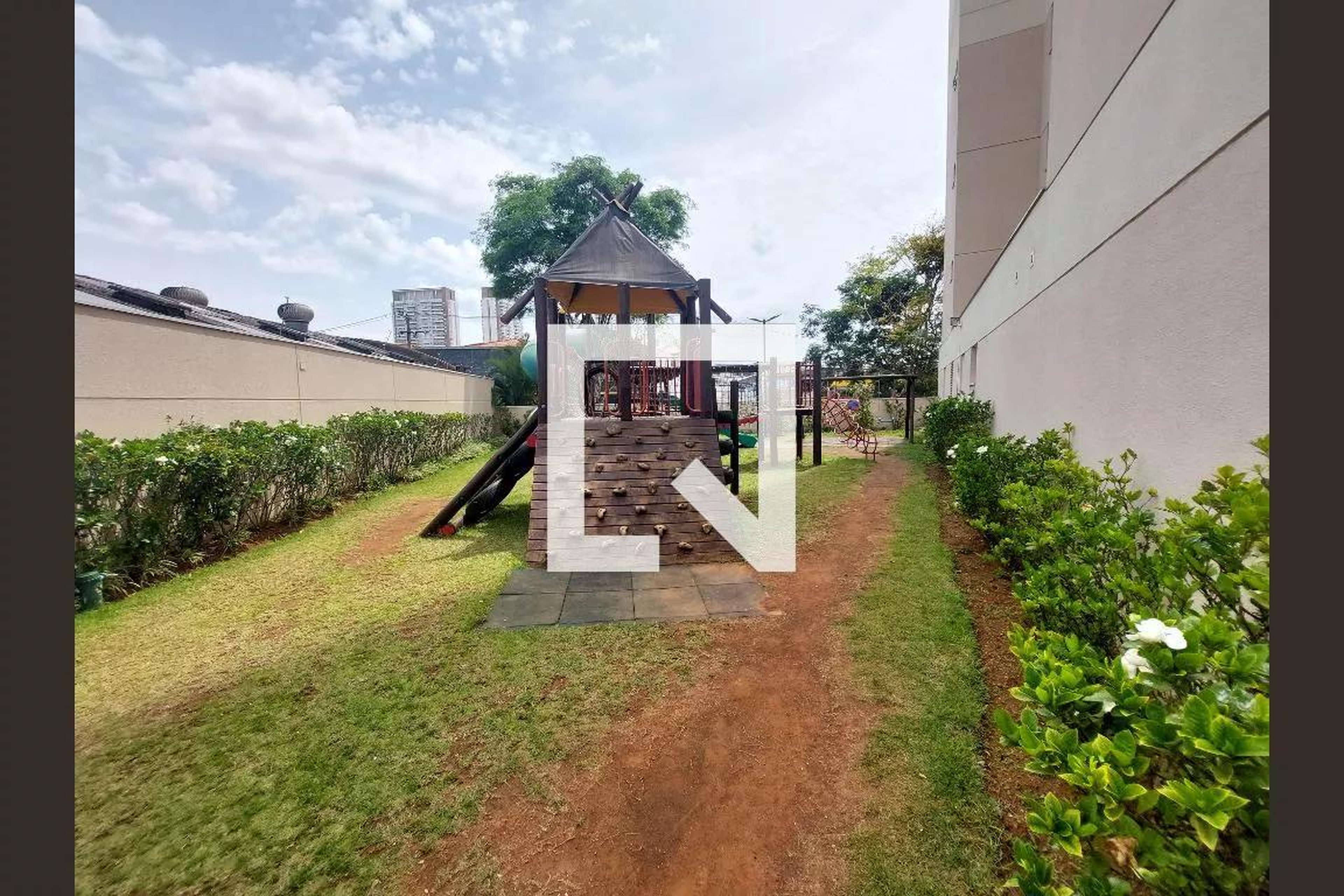 Playground - Living Club