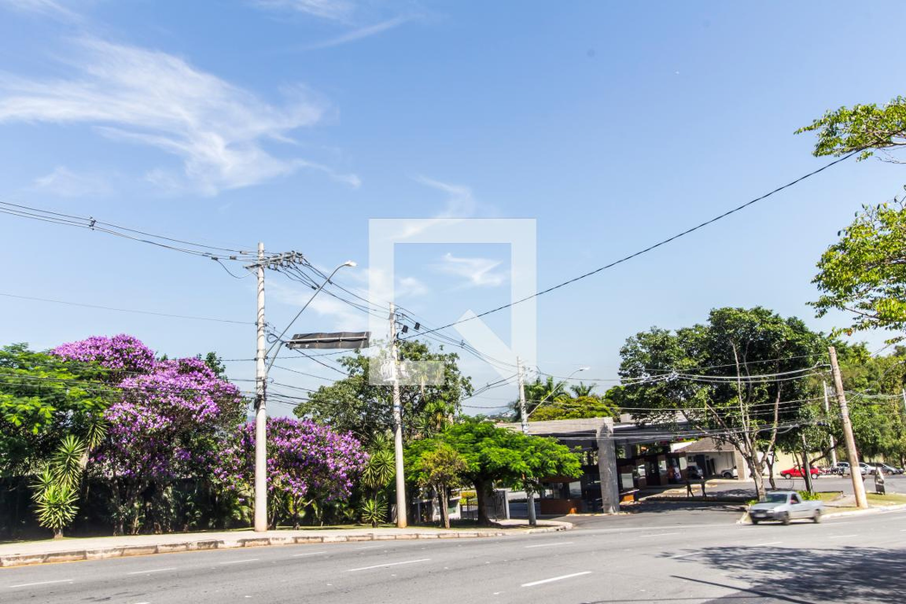 Fachada do Condomínio Condomínio em Alameda dos Antúrios, 735