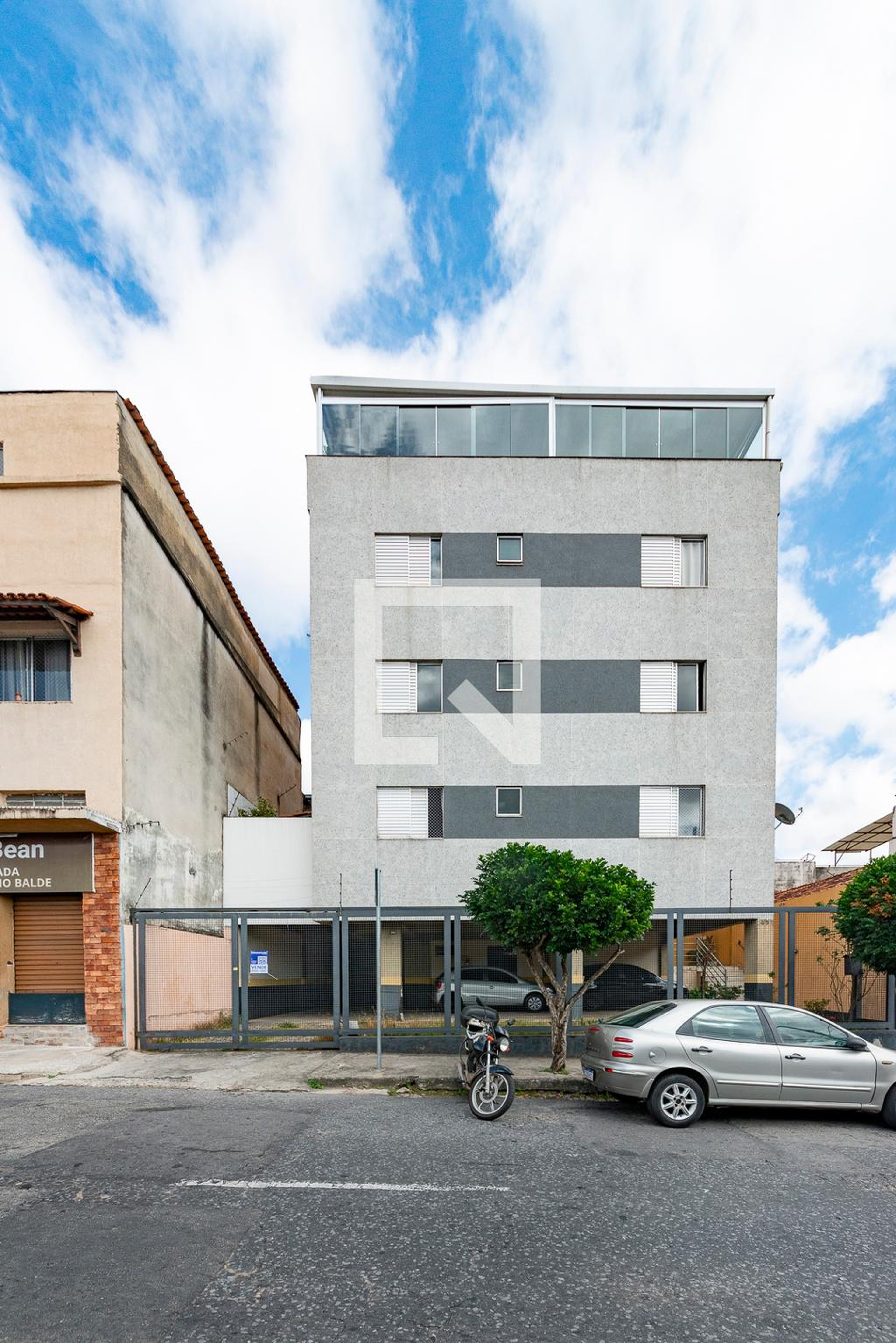 Fachada Condomínio em Rua Mesquita, 45