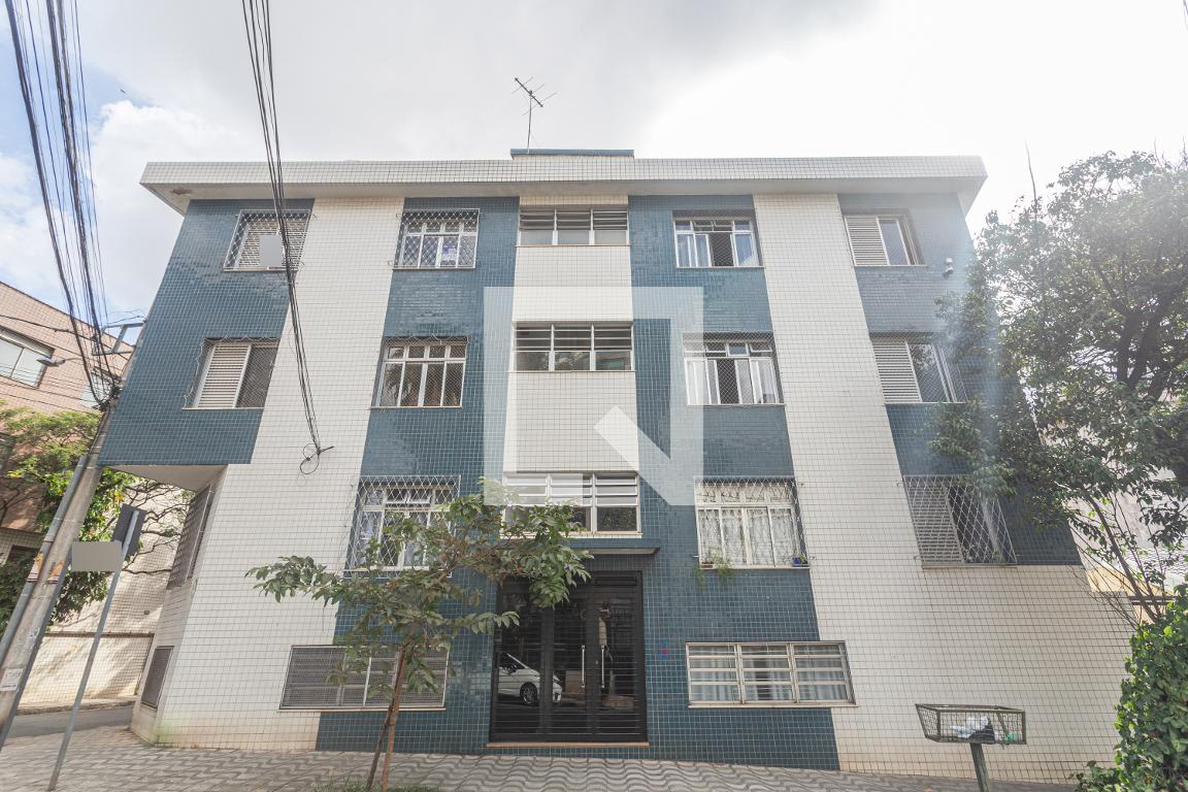 Fachada Condomínio em Rua Pium-Í, 452