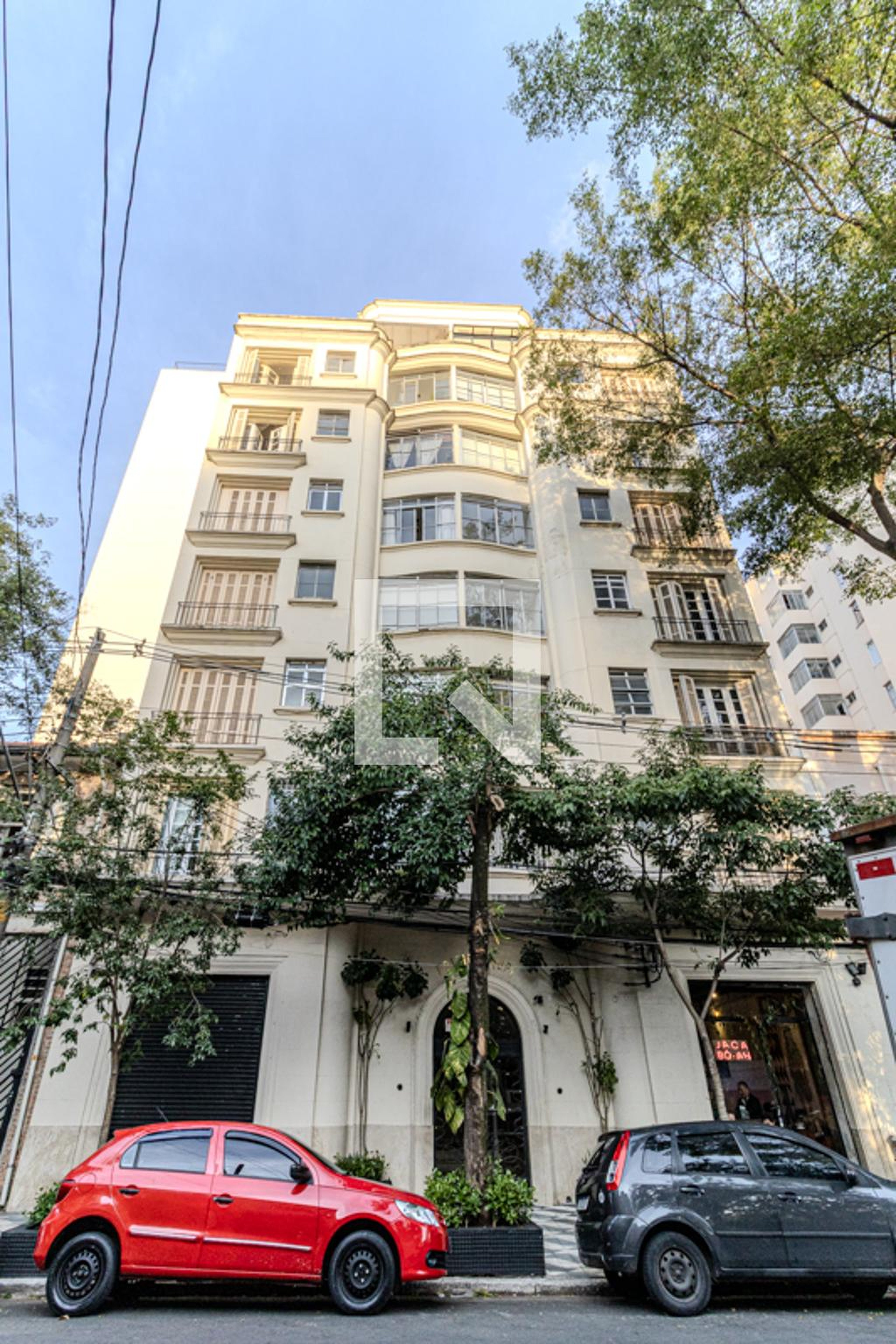 Fachada Condomínio em Rua Tupi, 171