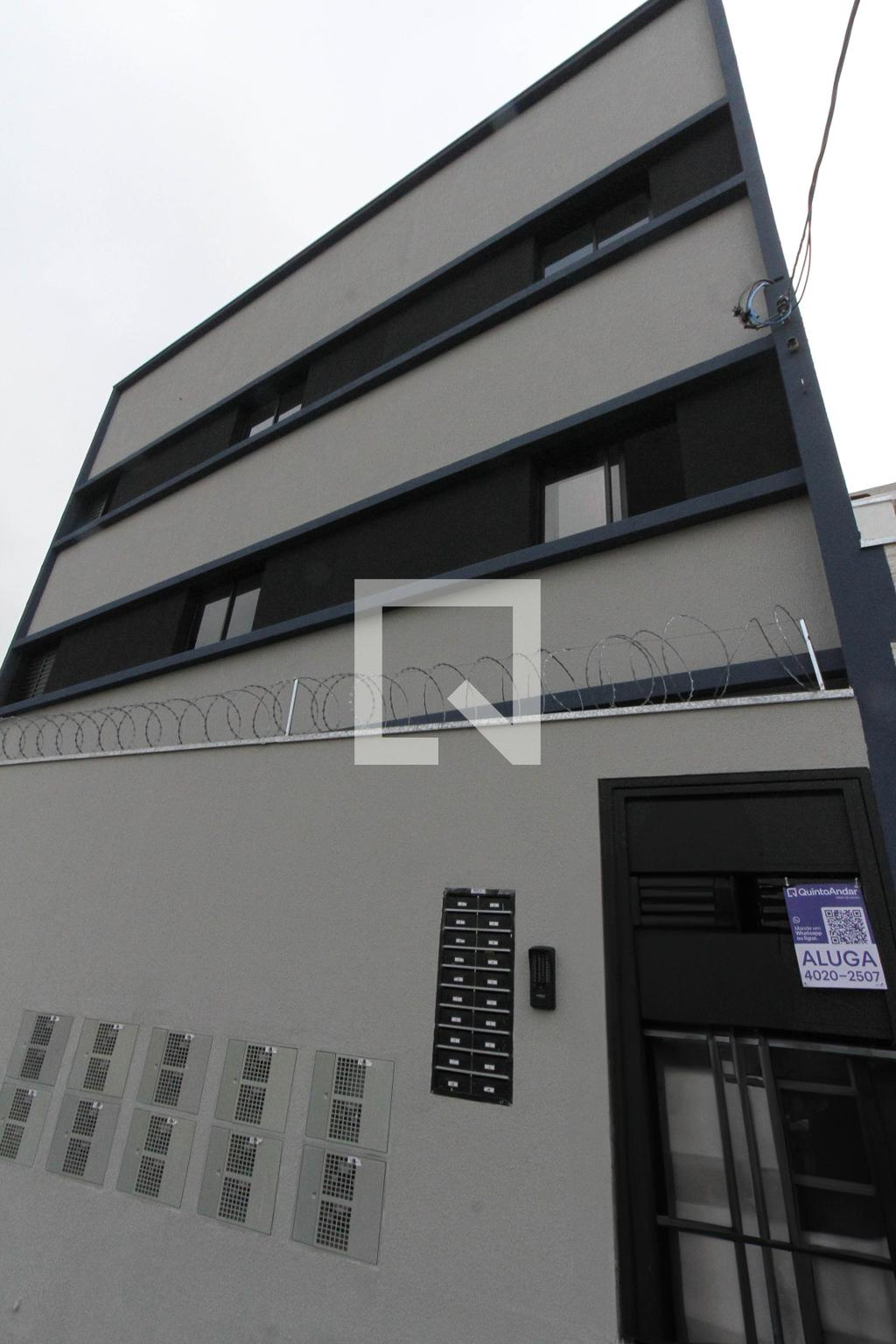 Fachada Condomínio em Rua Aldemar, 293