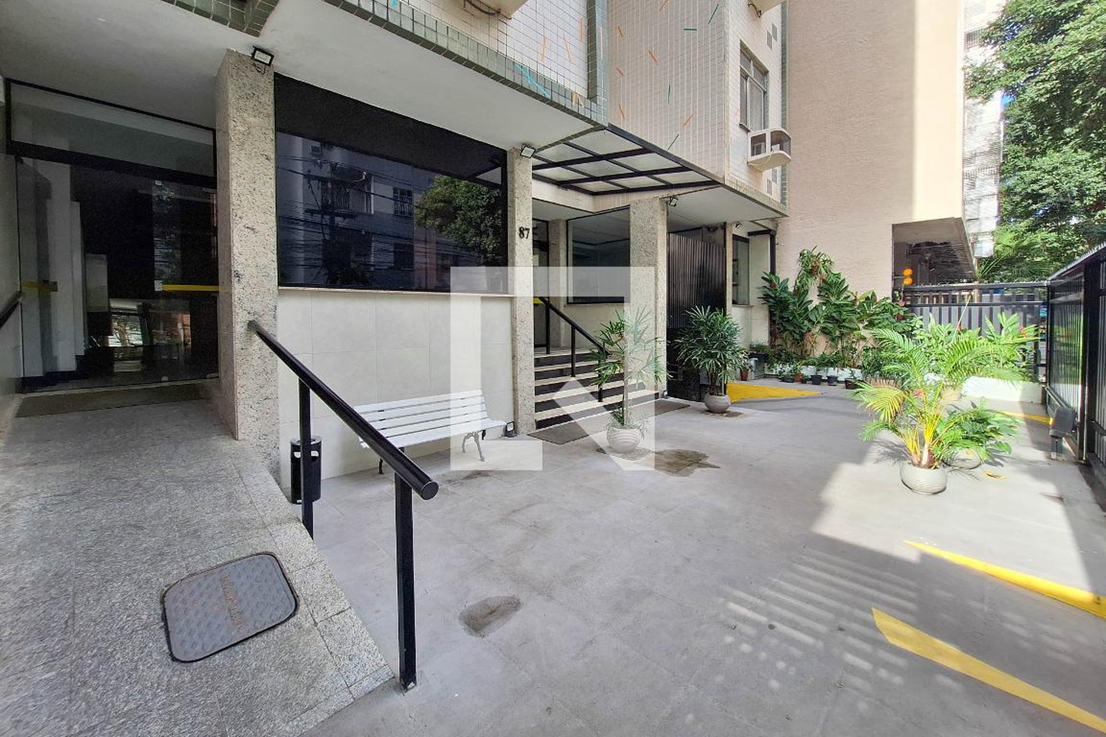 Área comum - Carvalho