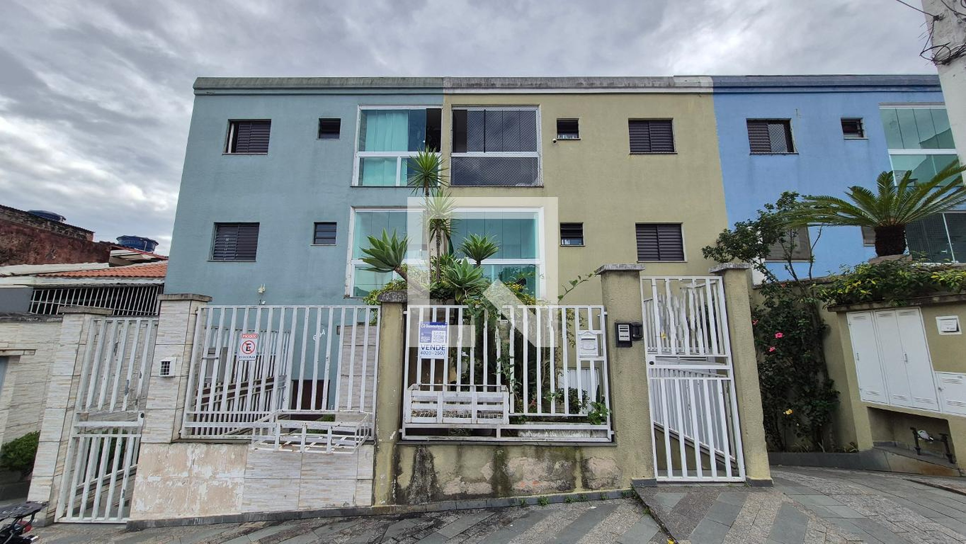 Fachada Condomínio em Rua Piramboia, 688