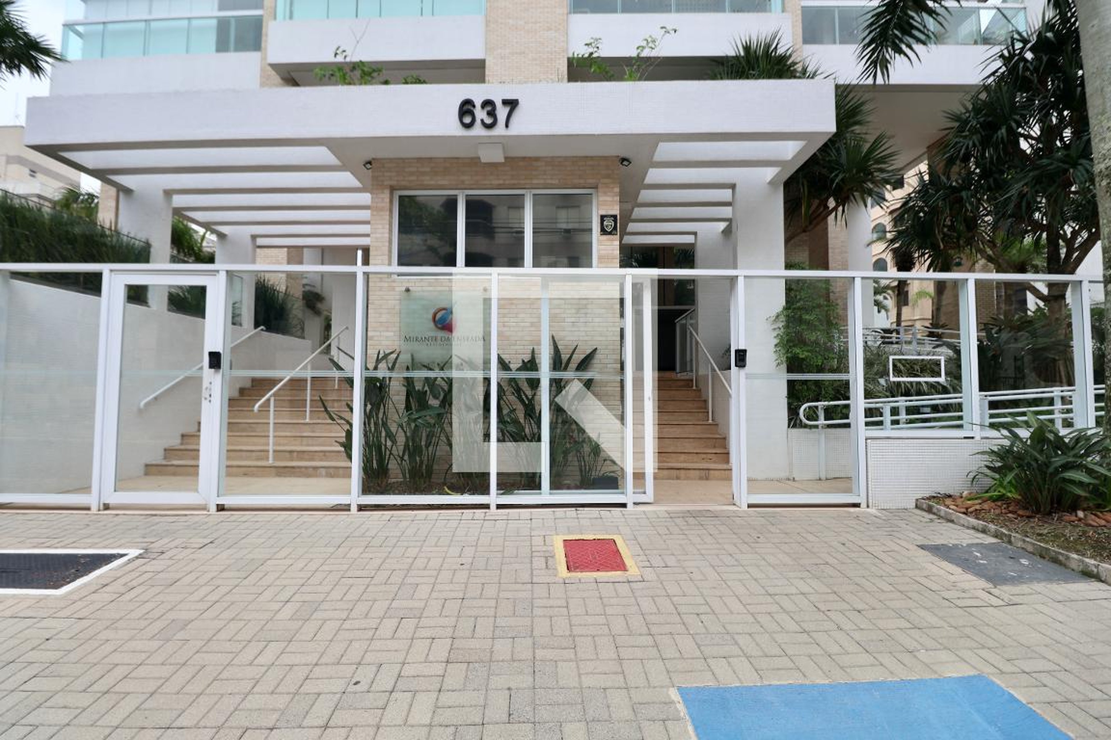 Fachada Edifício Residencial Mirante da Enseada