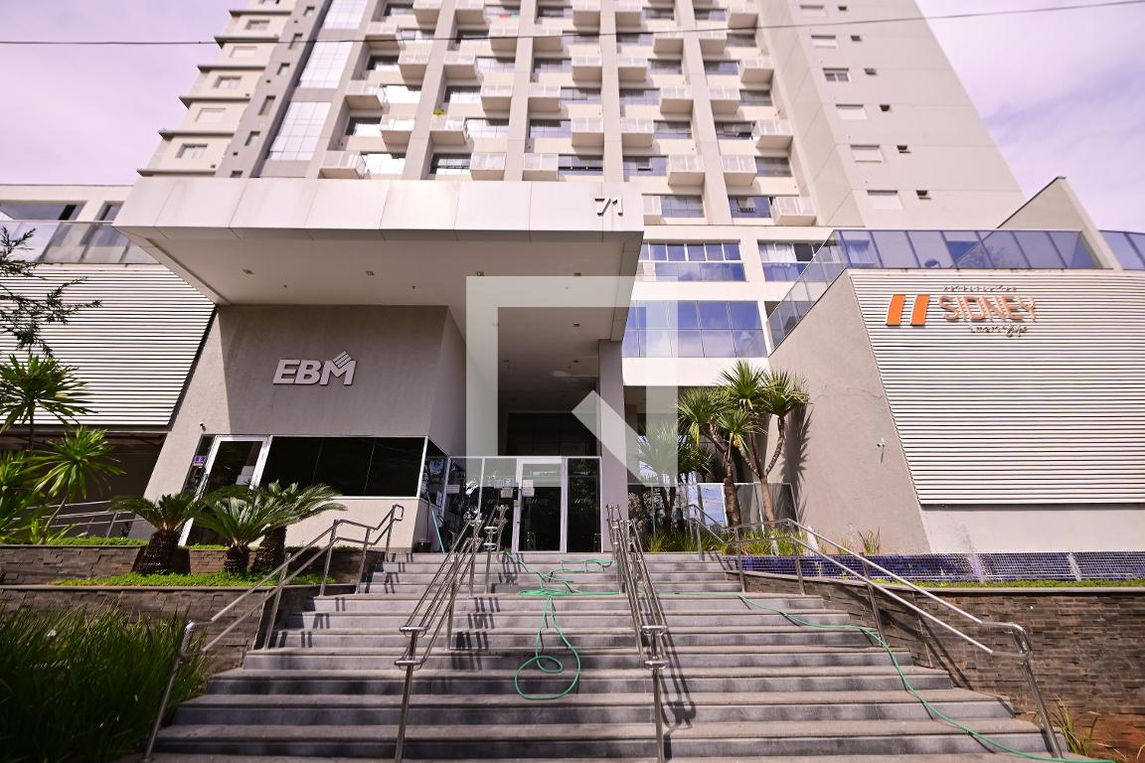 Fachada Condomínio Metropolitan Sidney