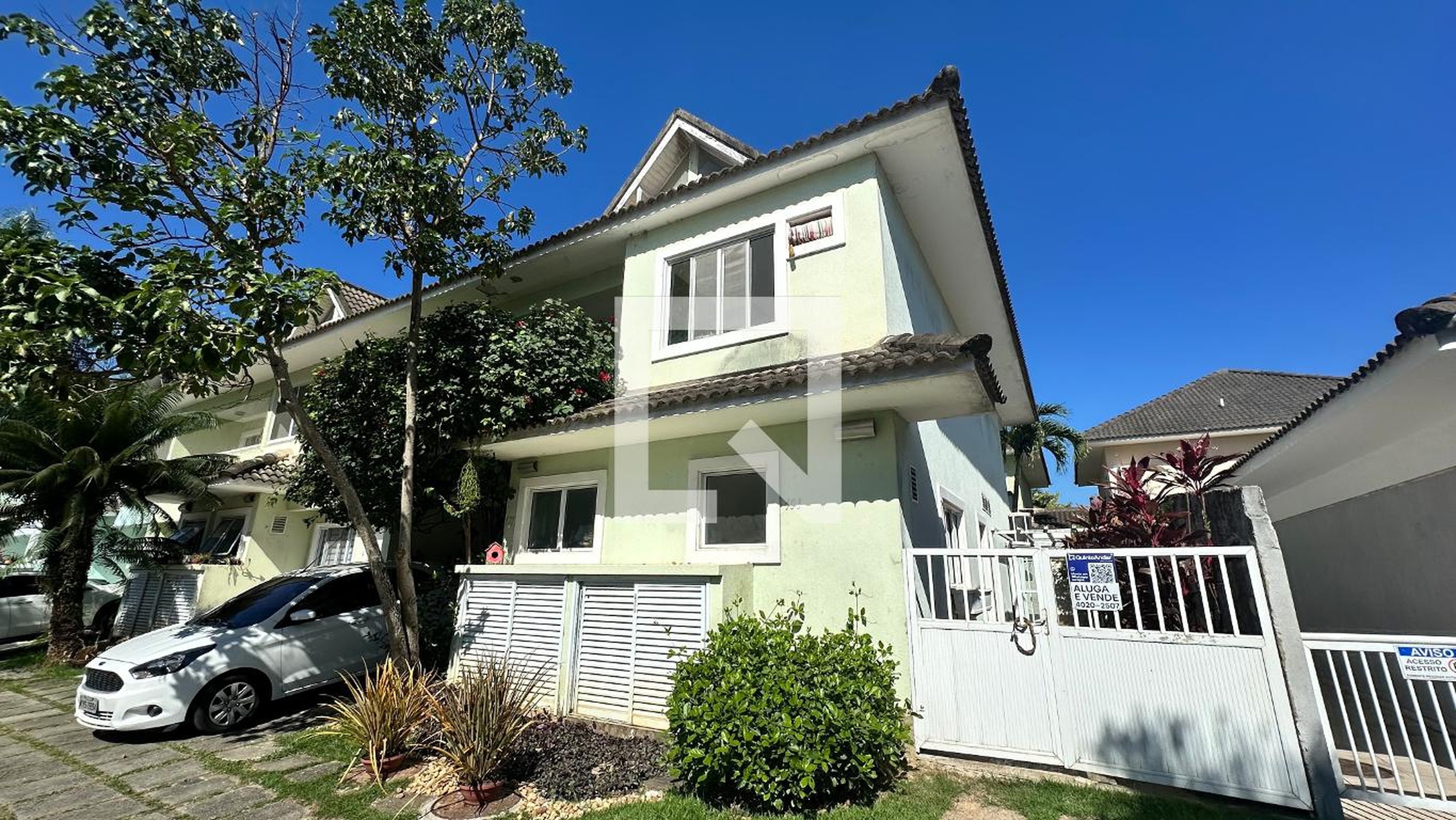 Fachada Condomínio em Rua Arquiteto Simon Wiesenthal, 180