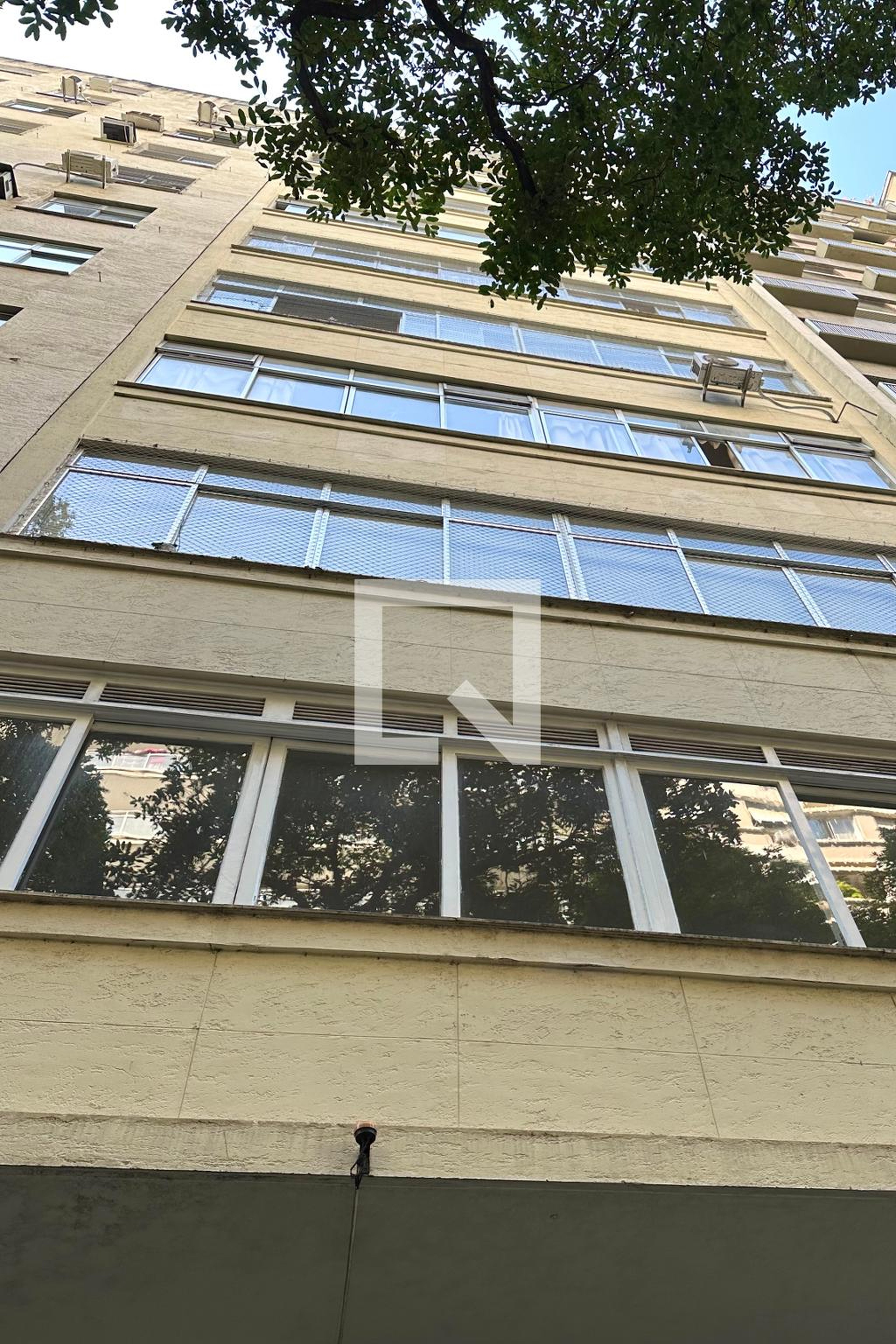 Fachada Condomínio em Rua Santa Clara, 238