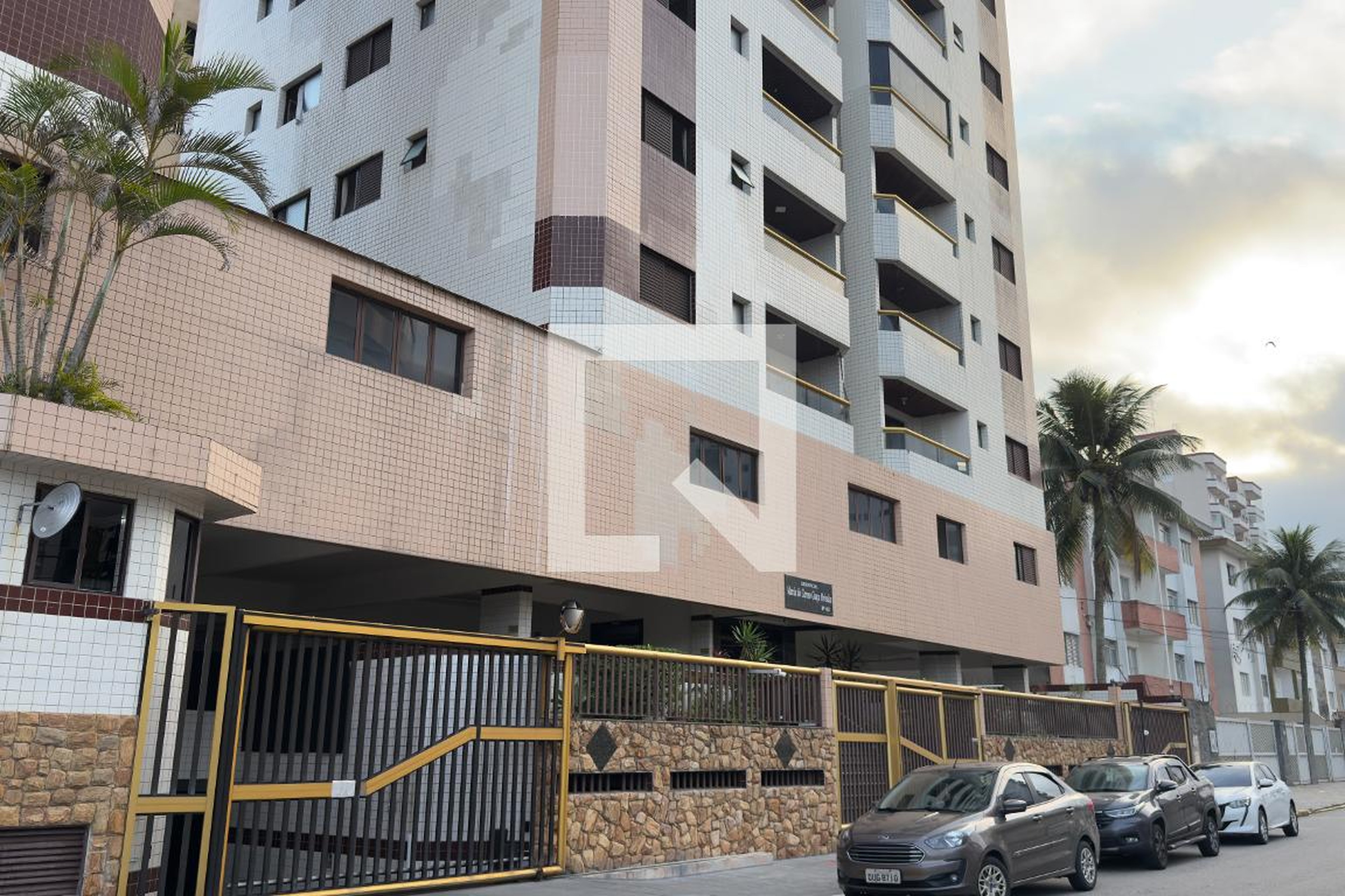 Fachada do Prédio Condomínio Maria Orisaka