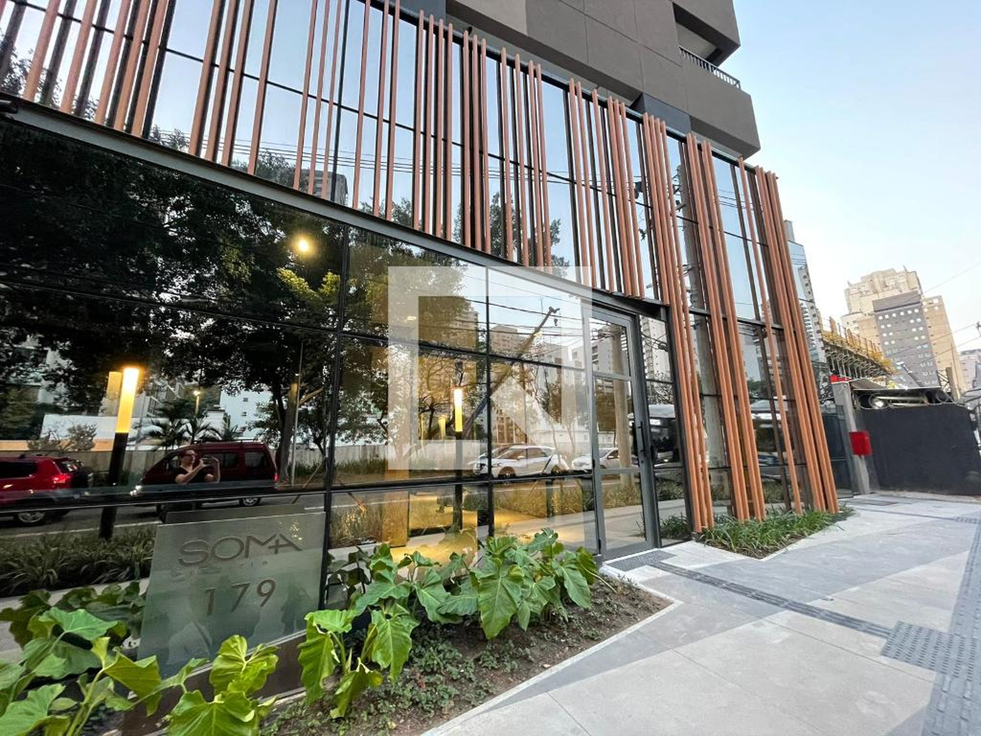 Fachada Condomínio em Avenida Sumaré, 197