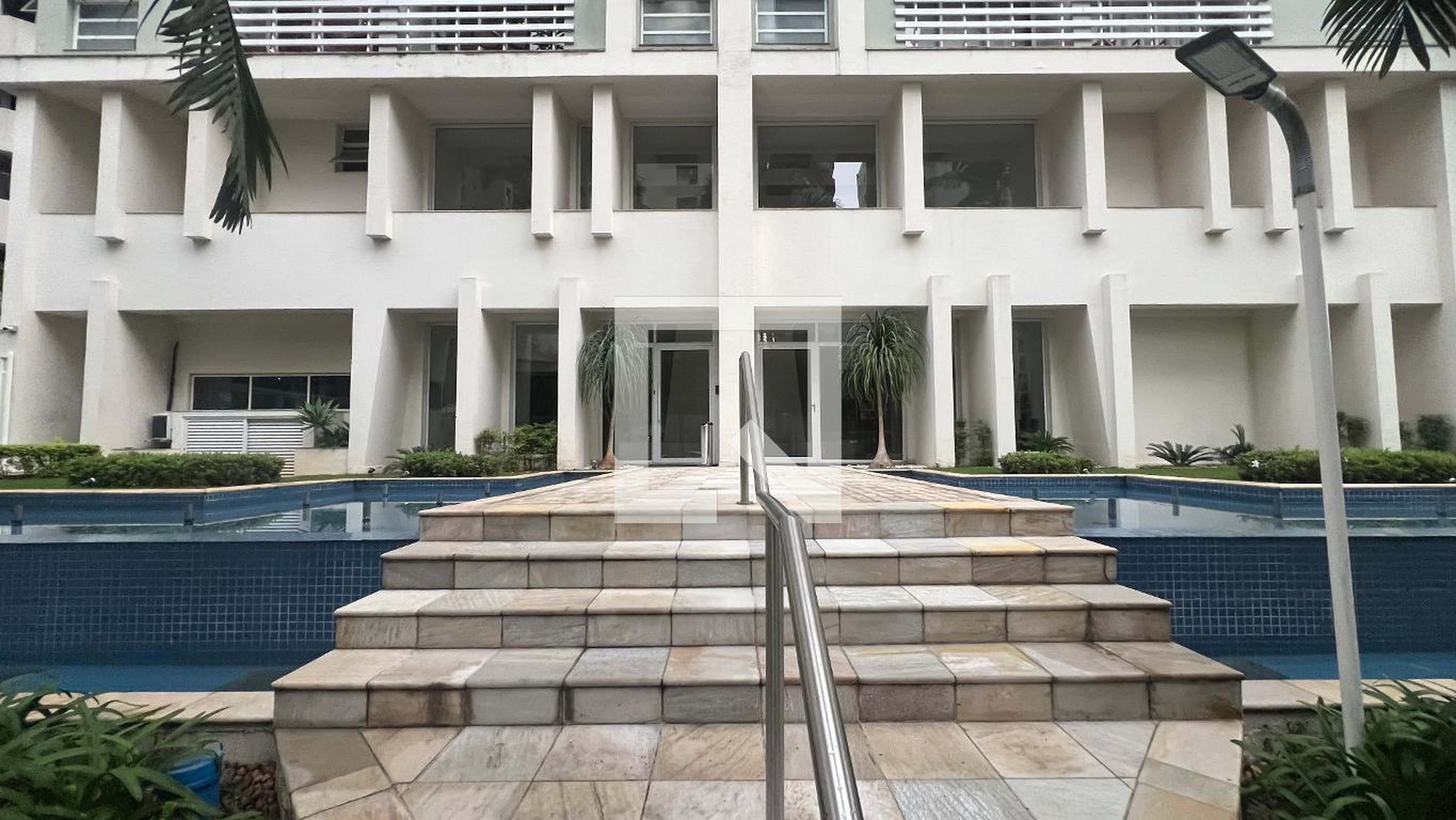 Entrada - Edifício Uptown West Side East Side