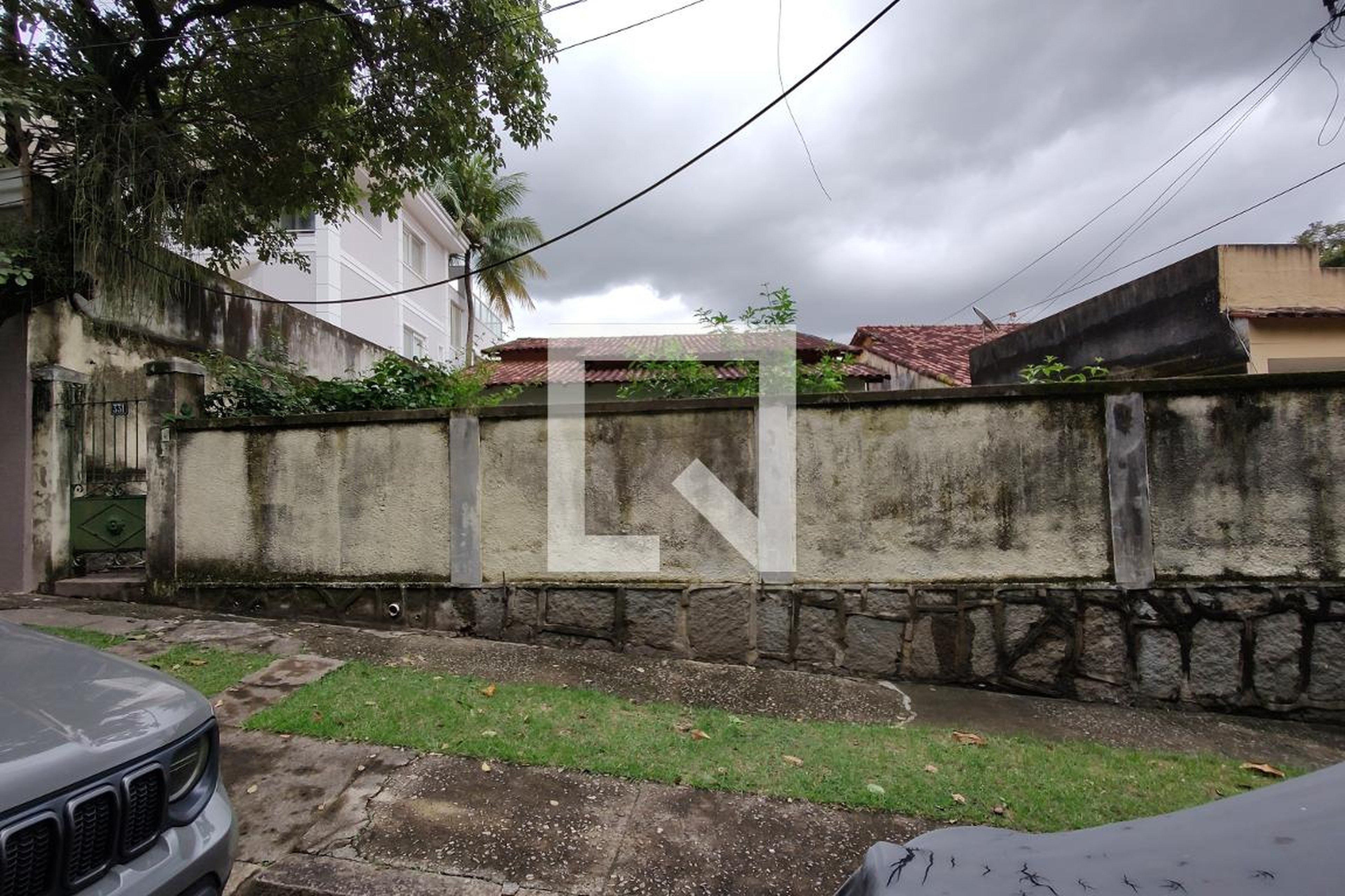 Fachada Condomínio em Rua Mario Olinto, 331