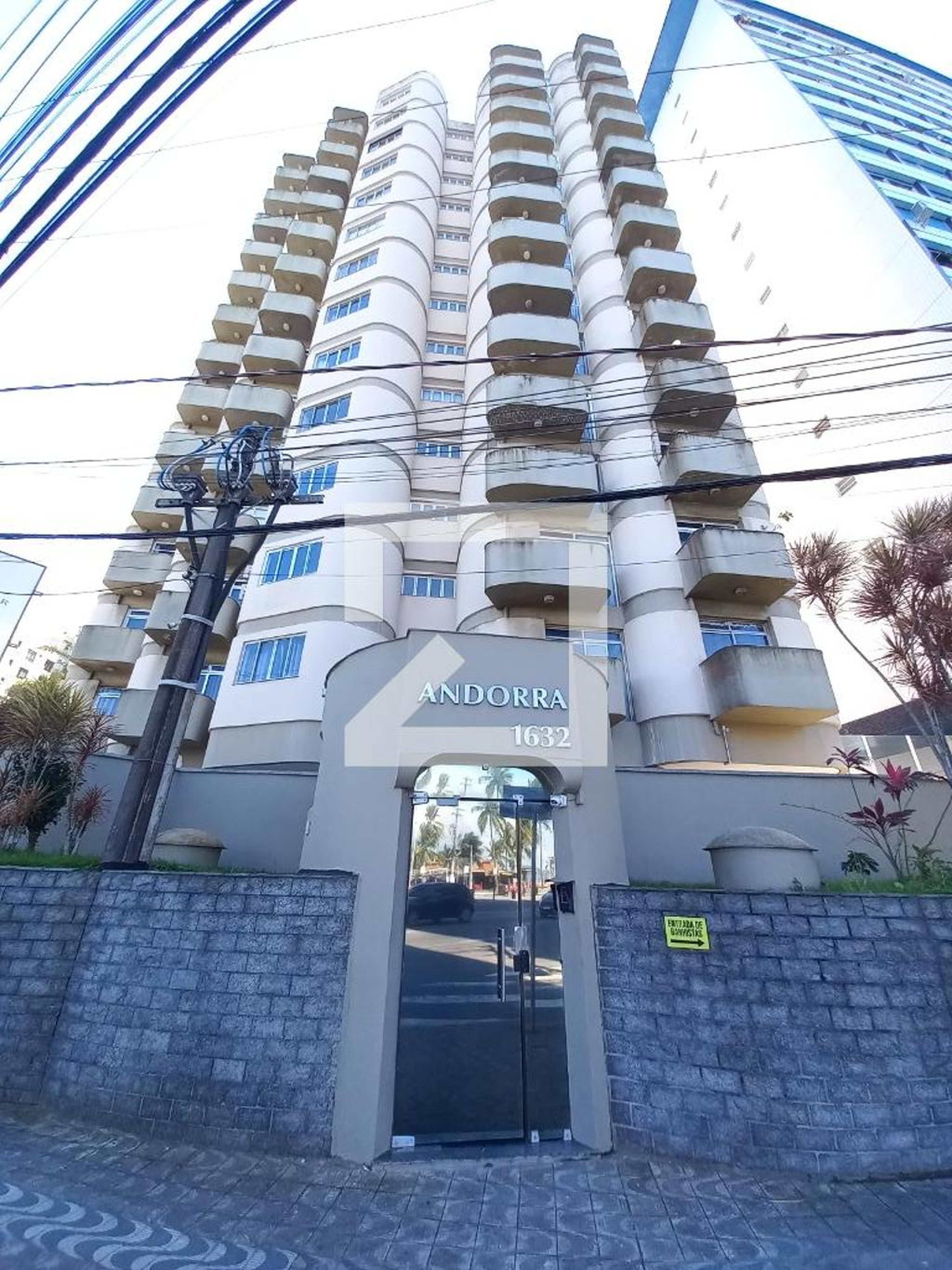 Fachada do Prédio Condomínio Andorra
