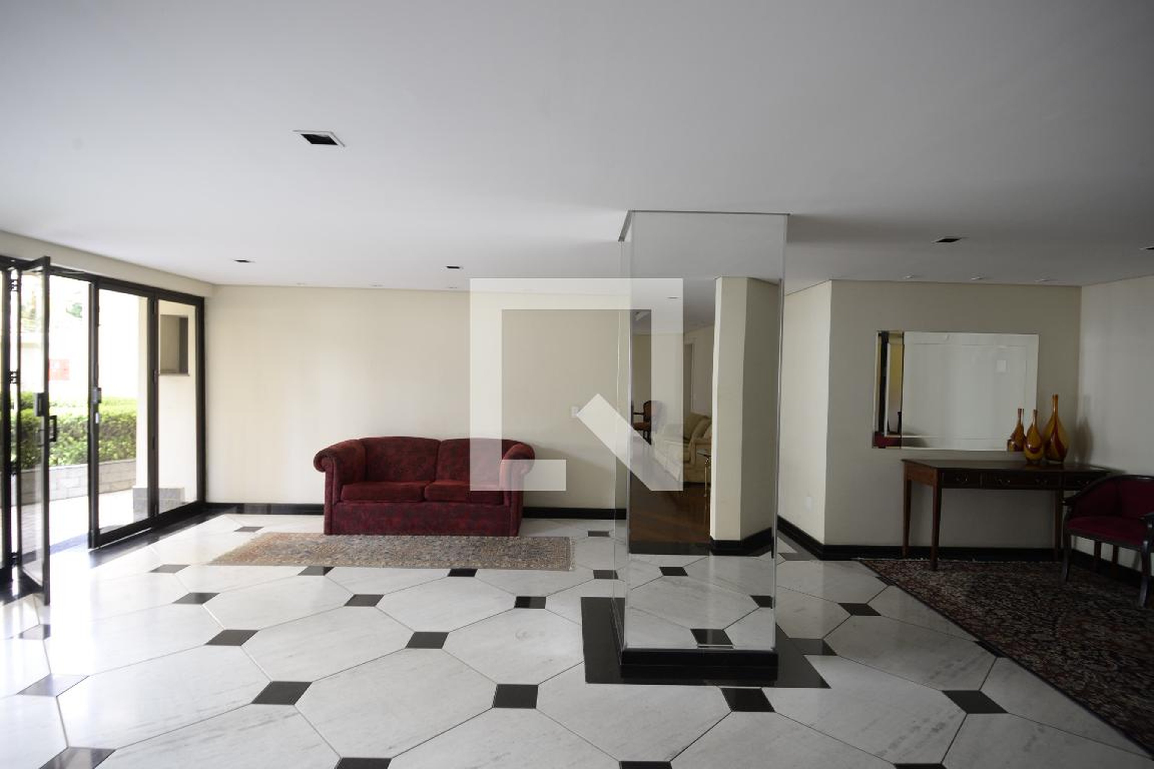 Hall de Entrada - Loefgreen