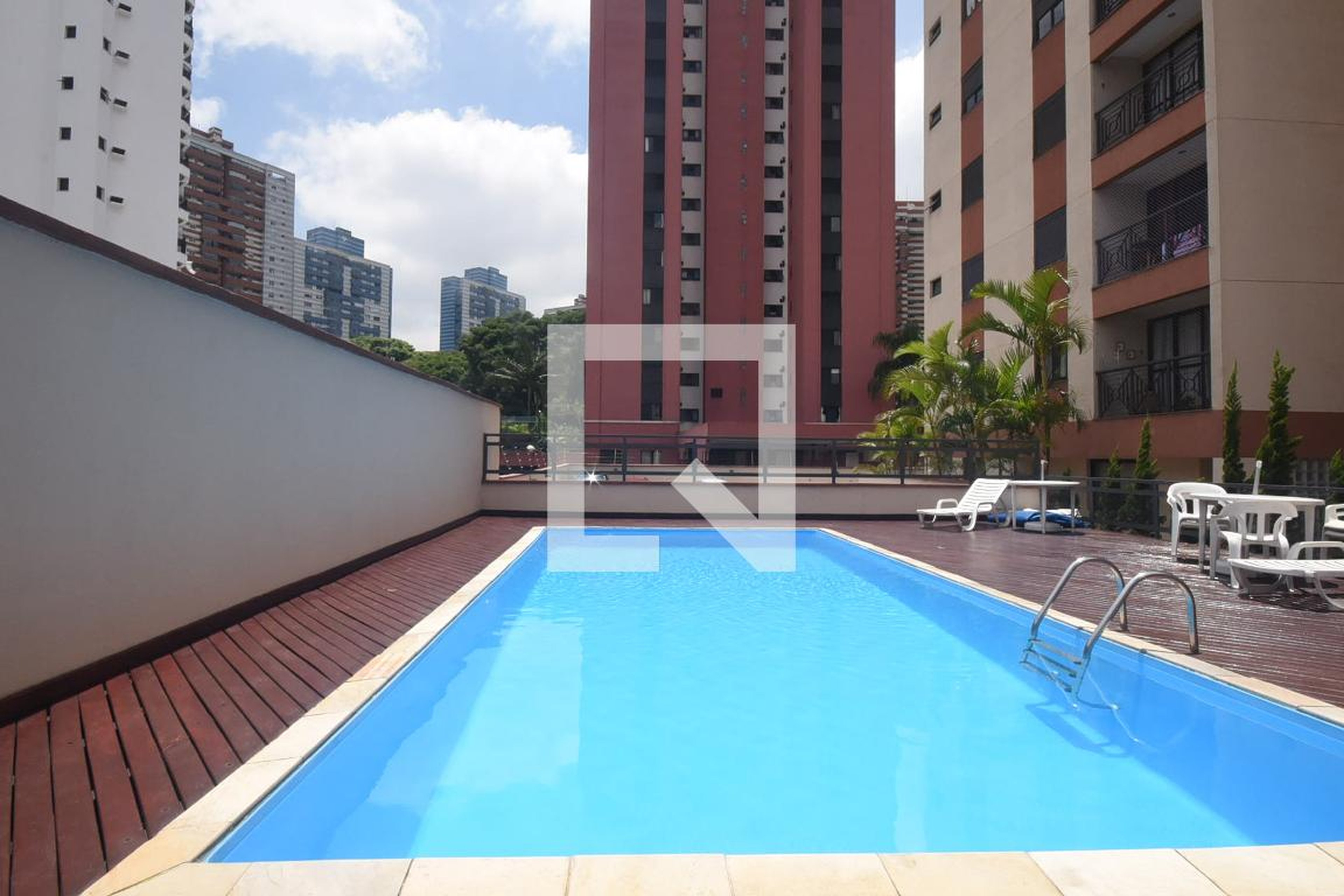 Piscina - Edifício Rotterdam