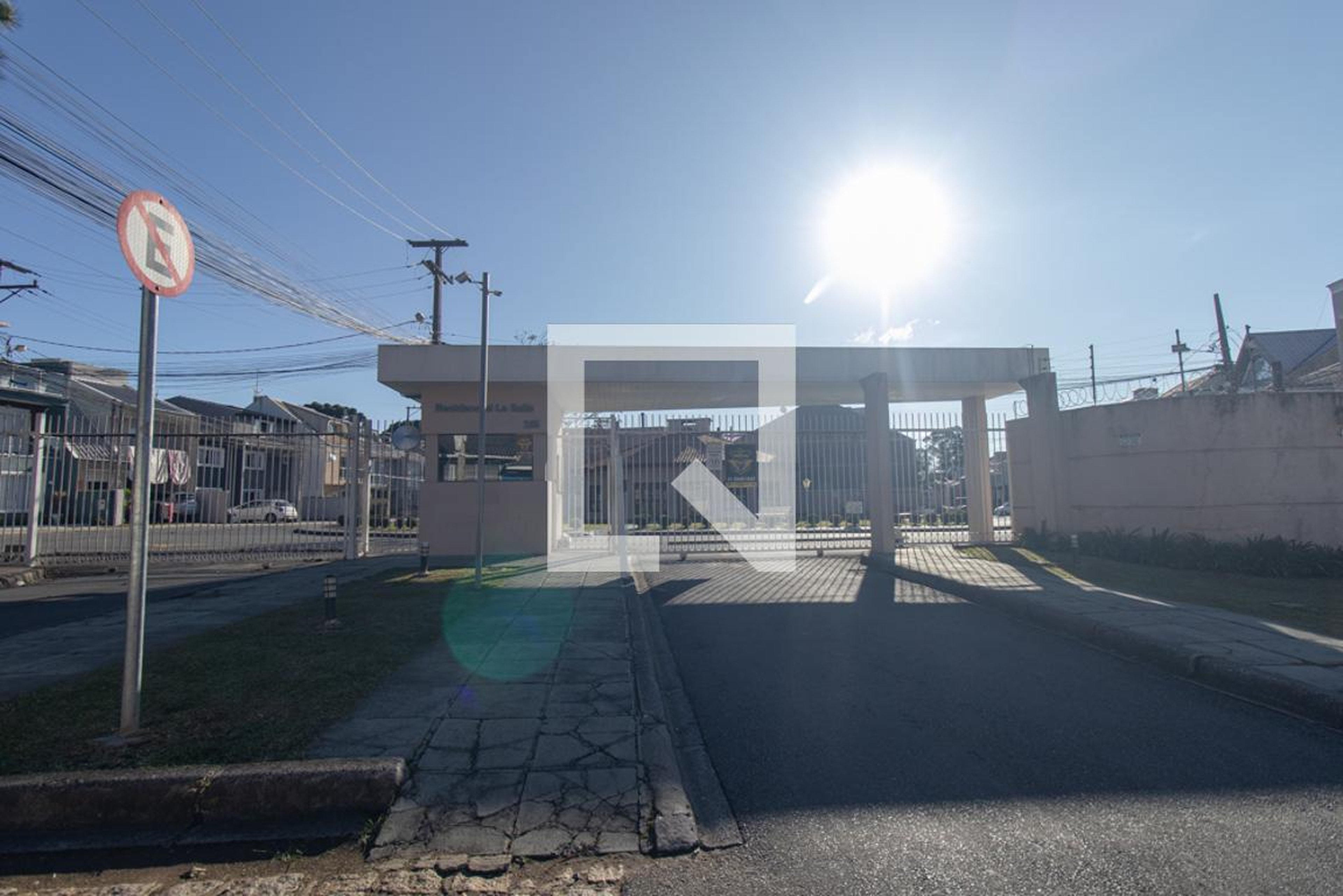 Fachada do Condomínio Condomínio em Rua Dilermando Pereira de Almeida, 255