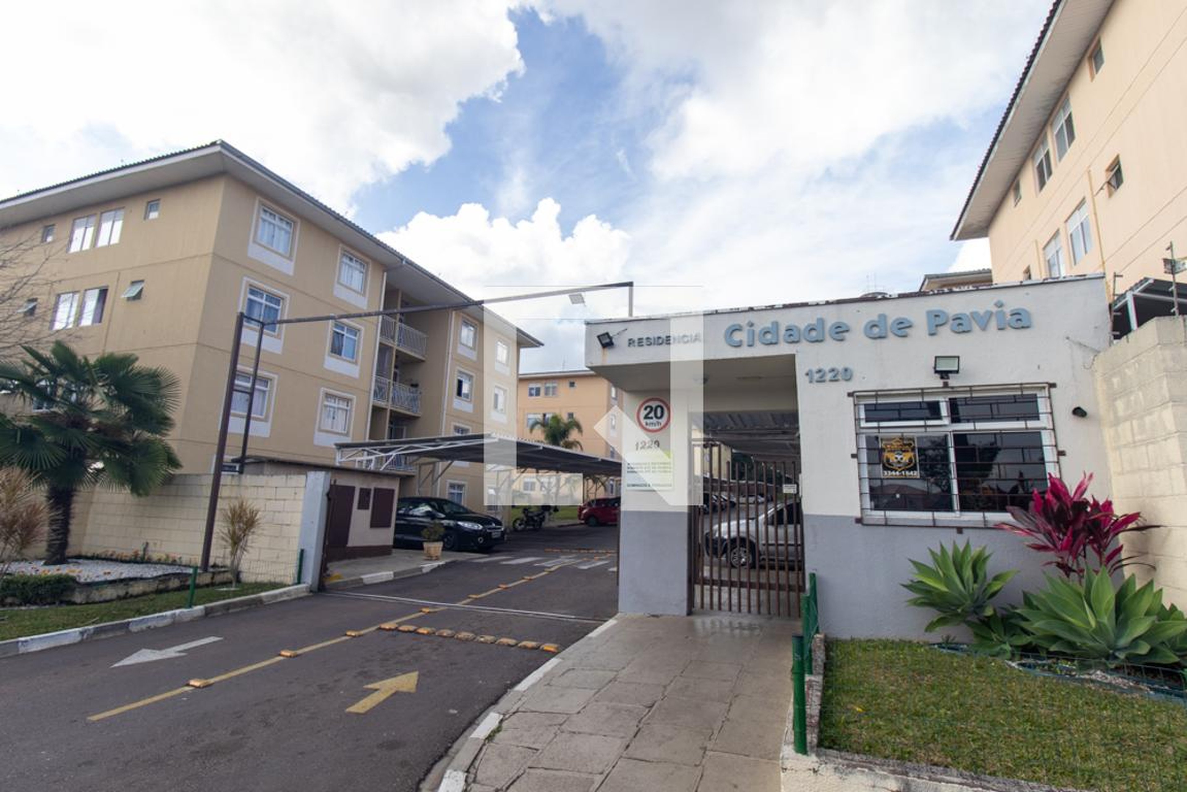 Fachada do Condomínio Residencial Cidade de Pavia