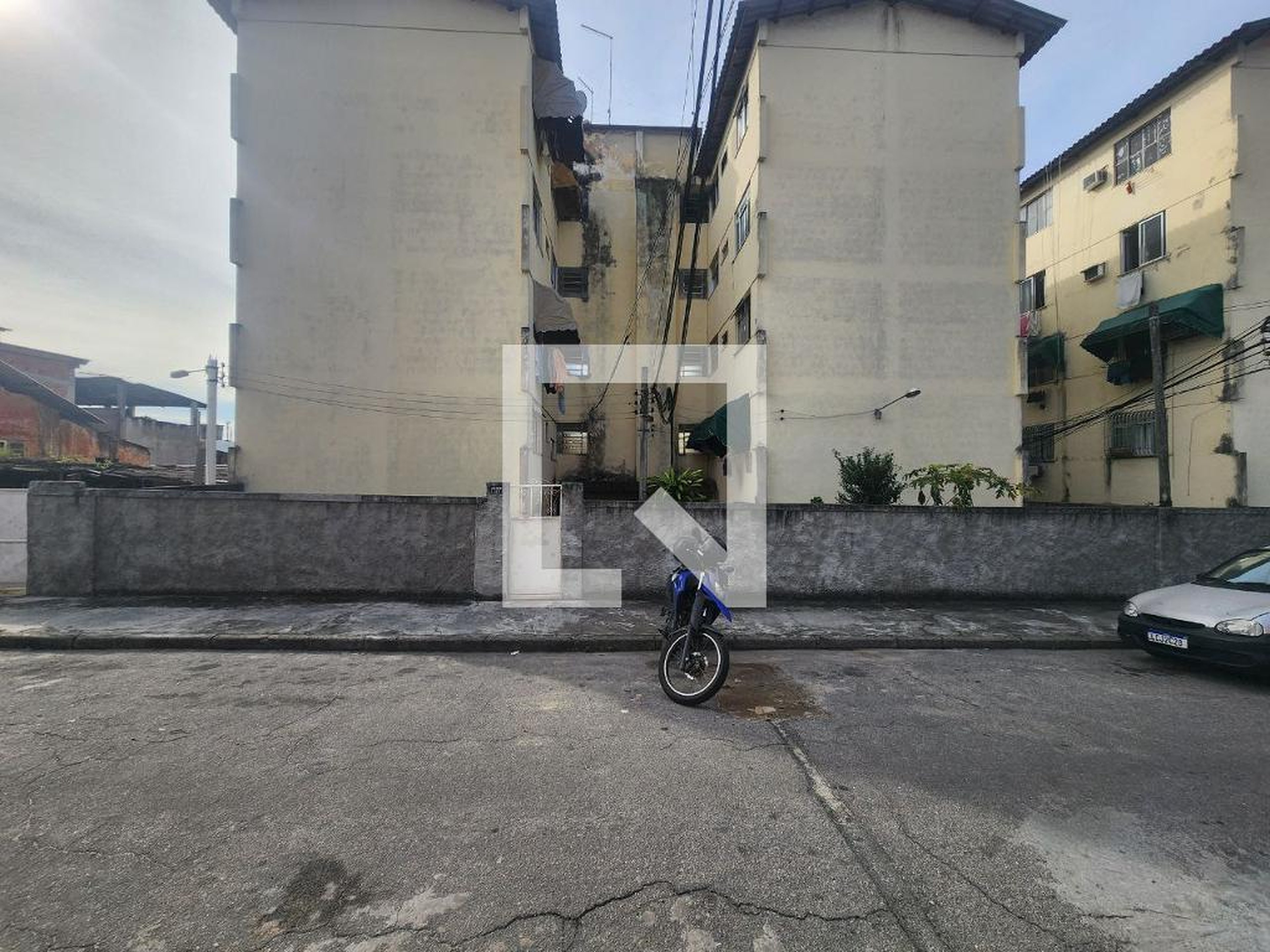 Fachada Condomínio em Rua Ministro Pereira Líra, 117