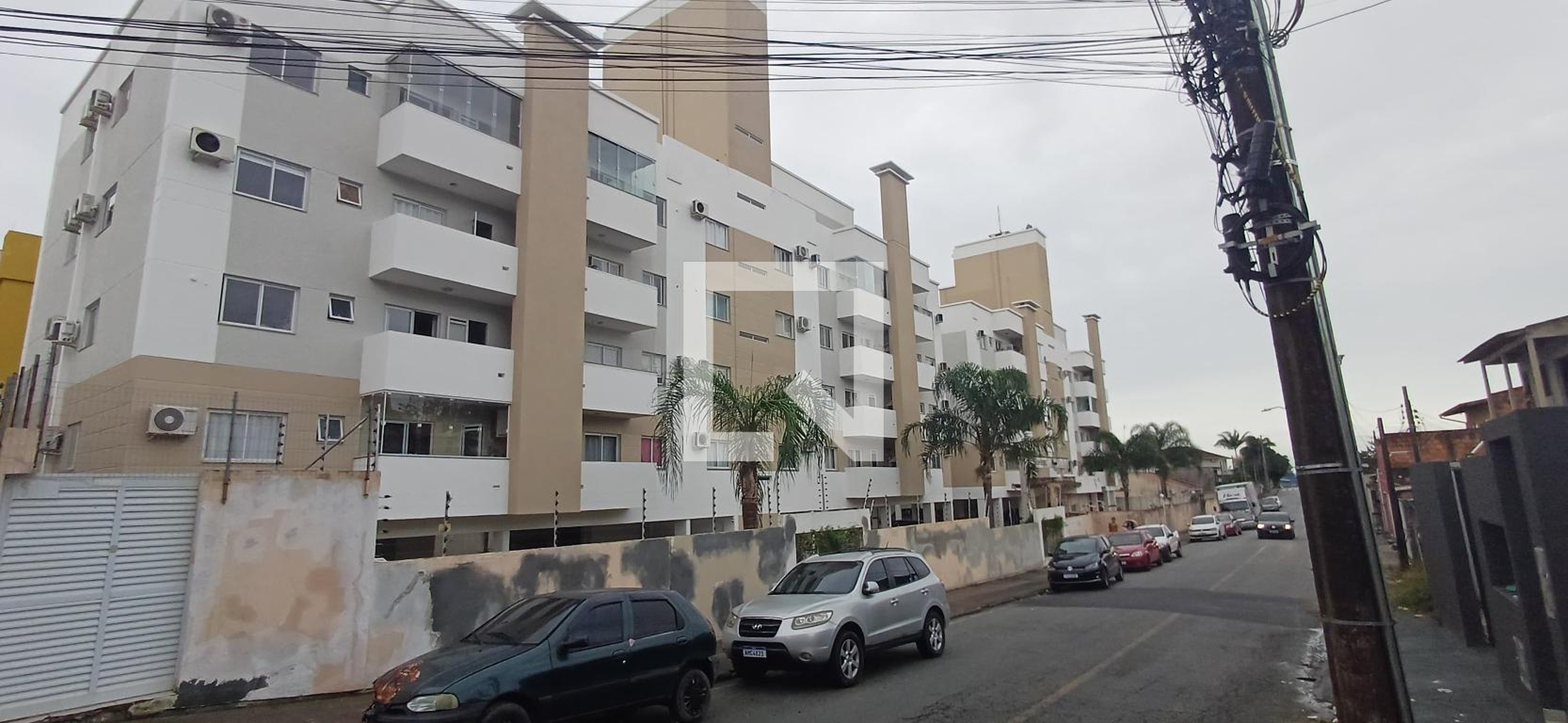 Fachada do Condomínio Residencial Campos