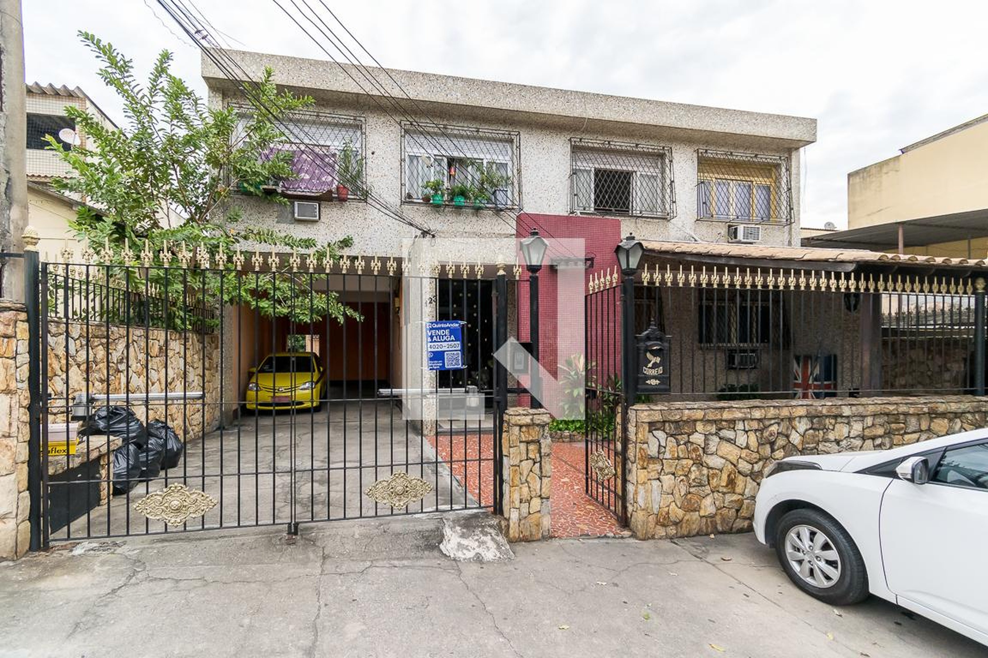 Fachada Condomínio em Rua Braga, 123