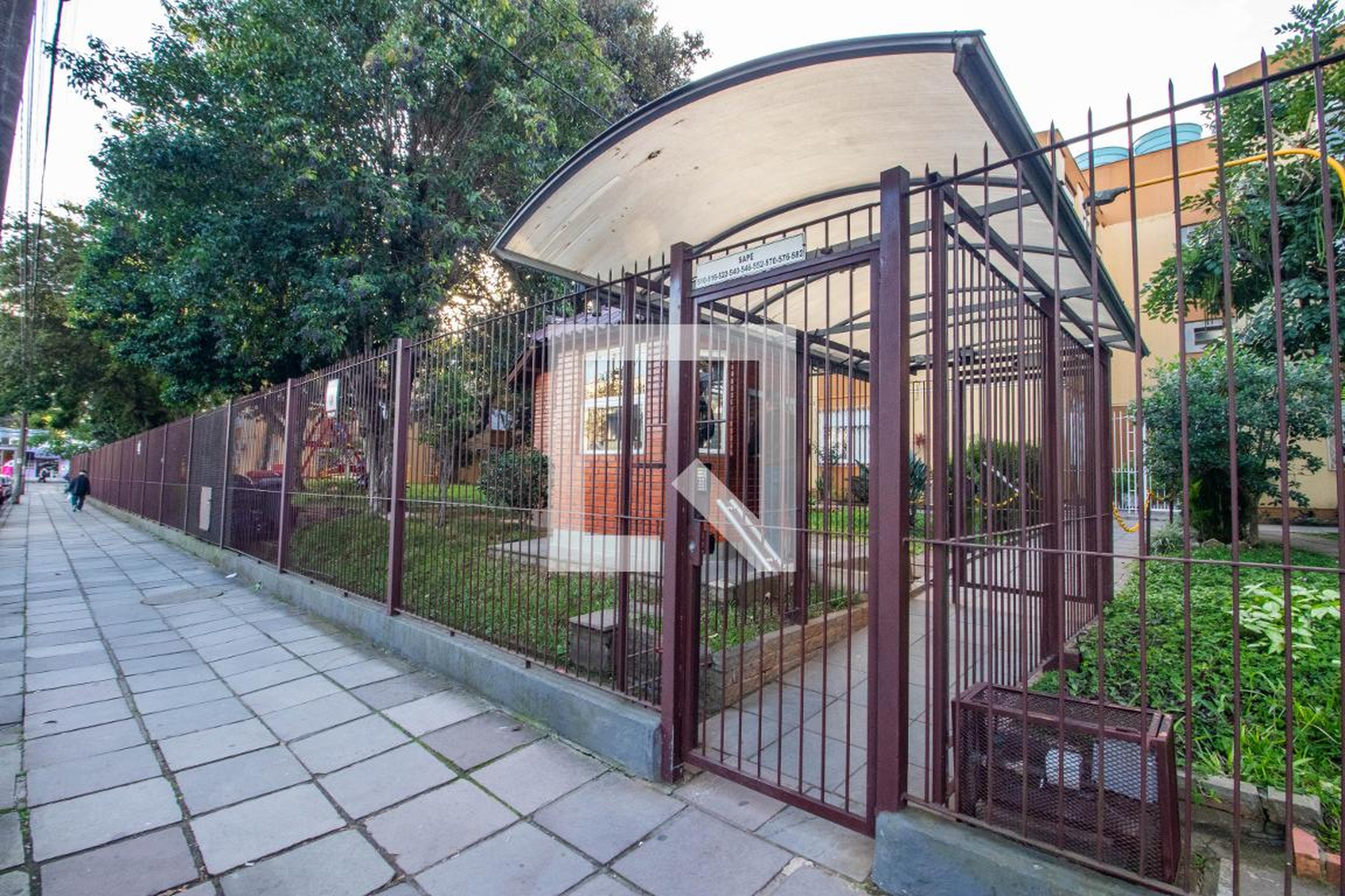 Fachada Condomínio em Rua Sapé, 522