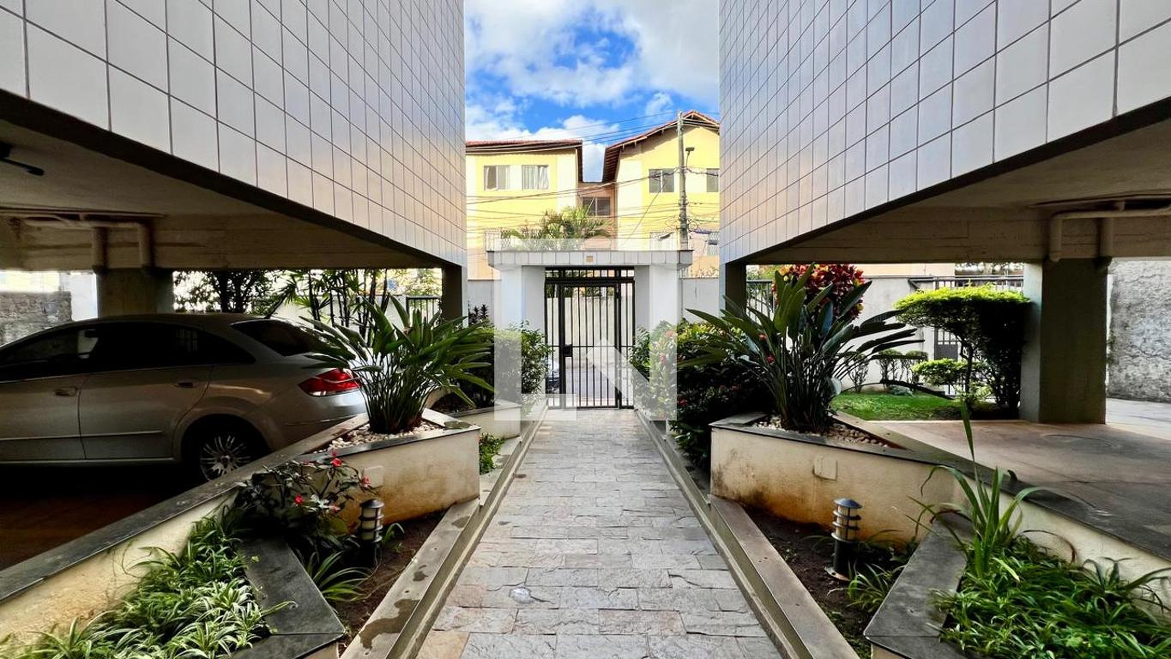 Hall de entrada Condomínio em Rua Boreal, 55