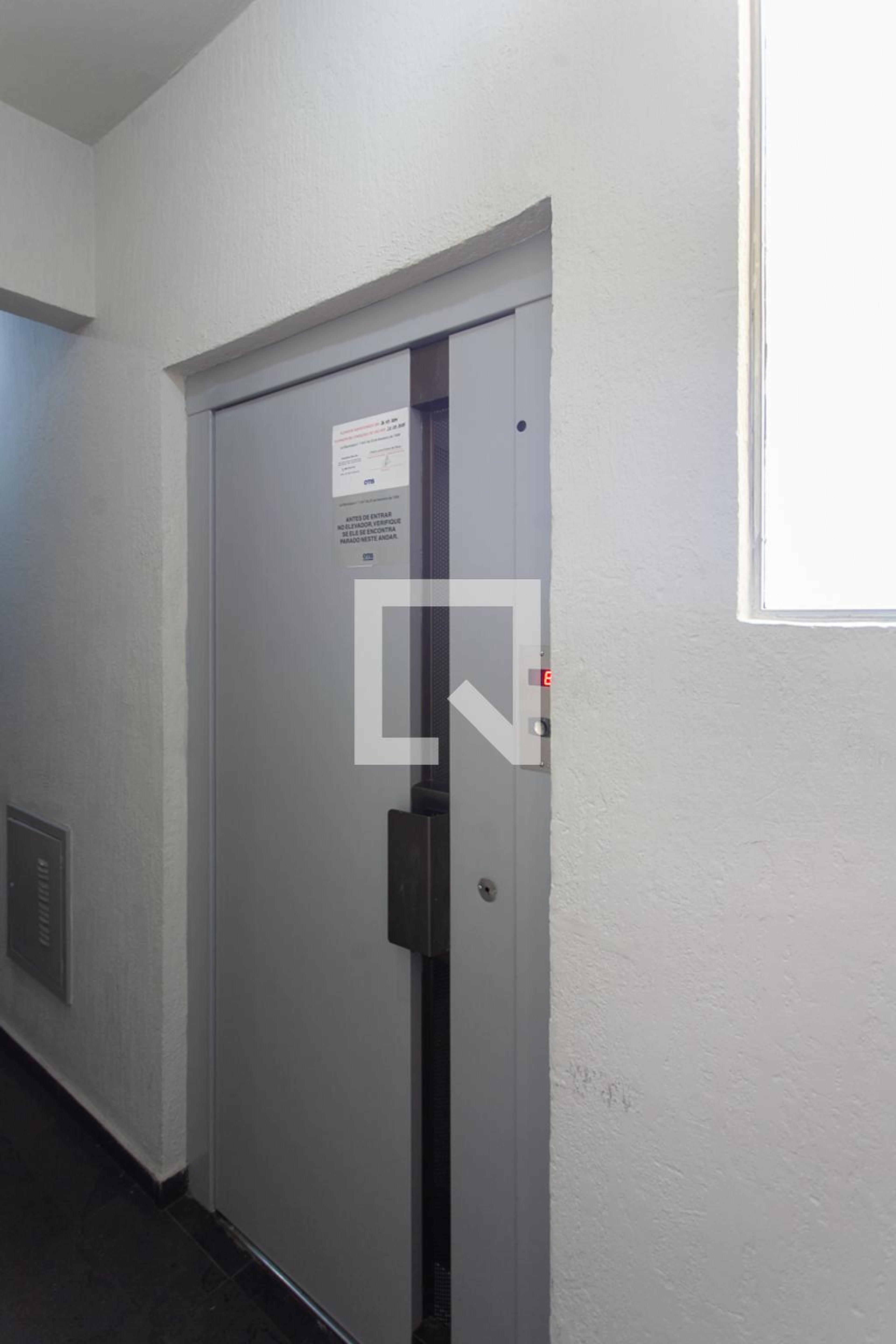 Elevador - Edifício Alka