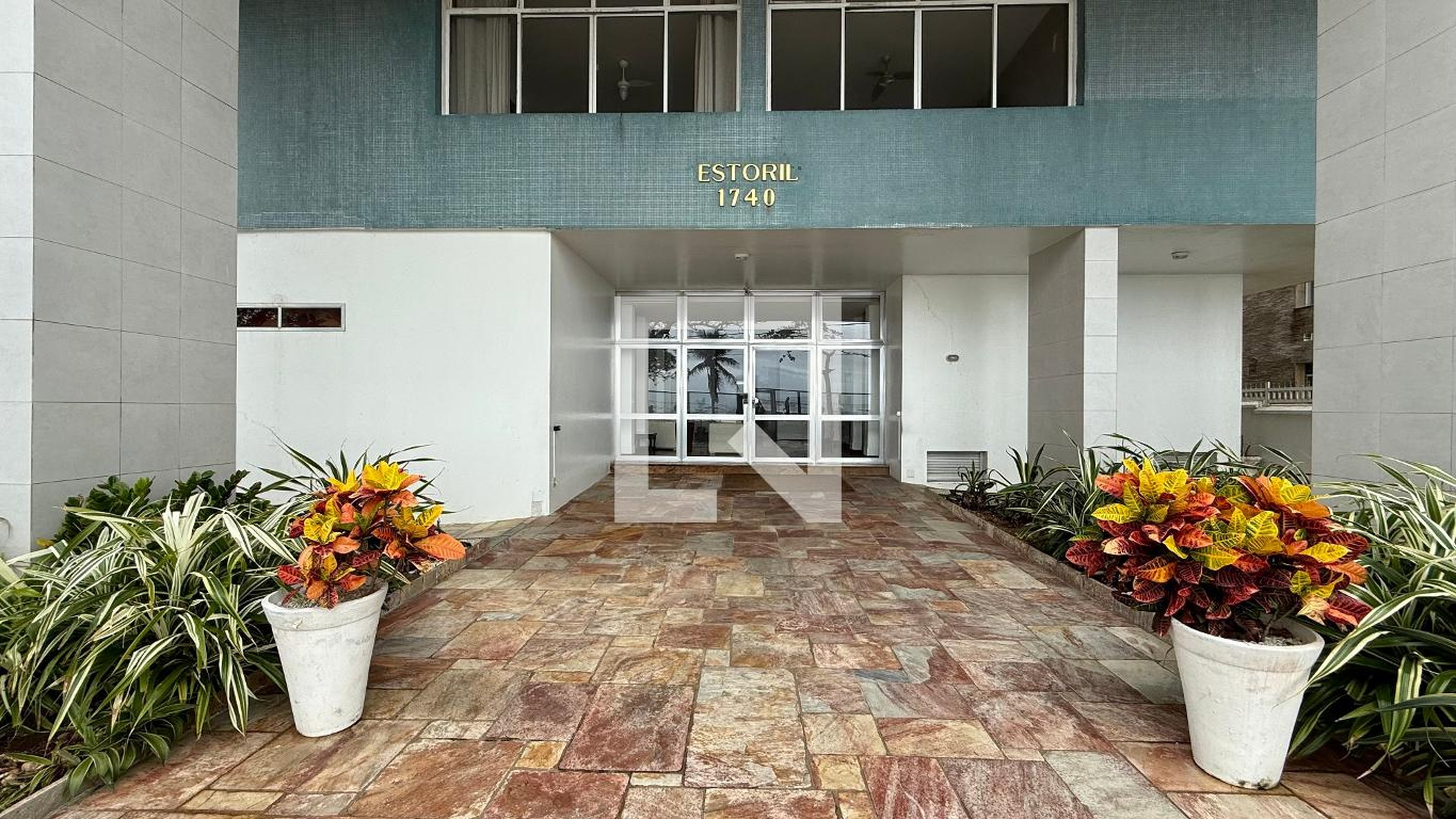 Fachada Condomínio Estoril