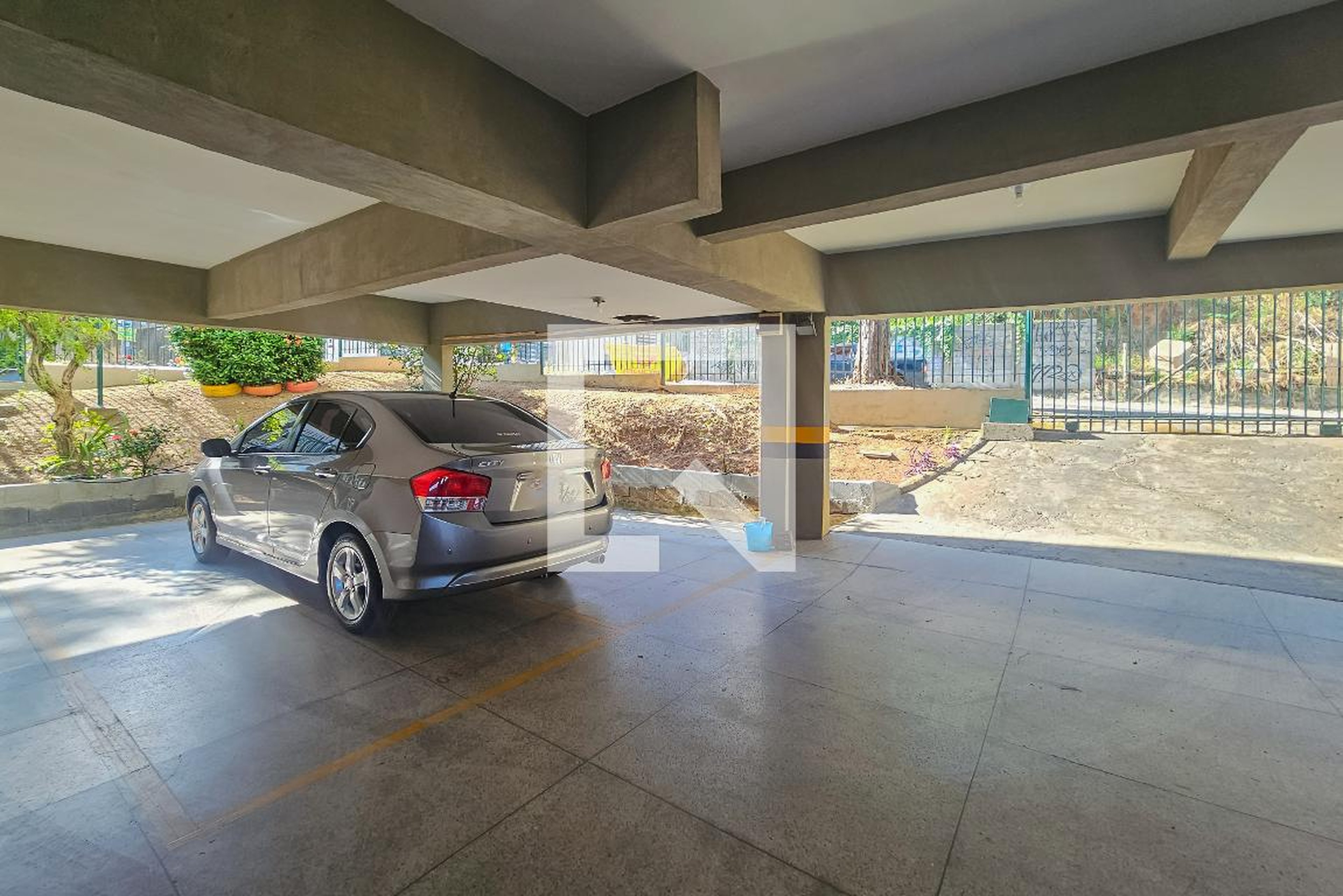 Área Comum Condomínio em Rua Senador Firmino, 7