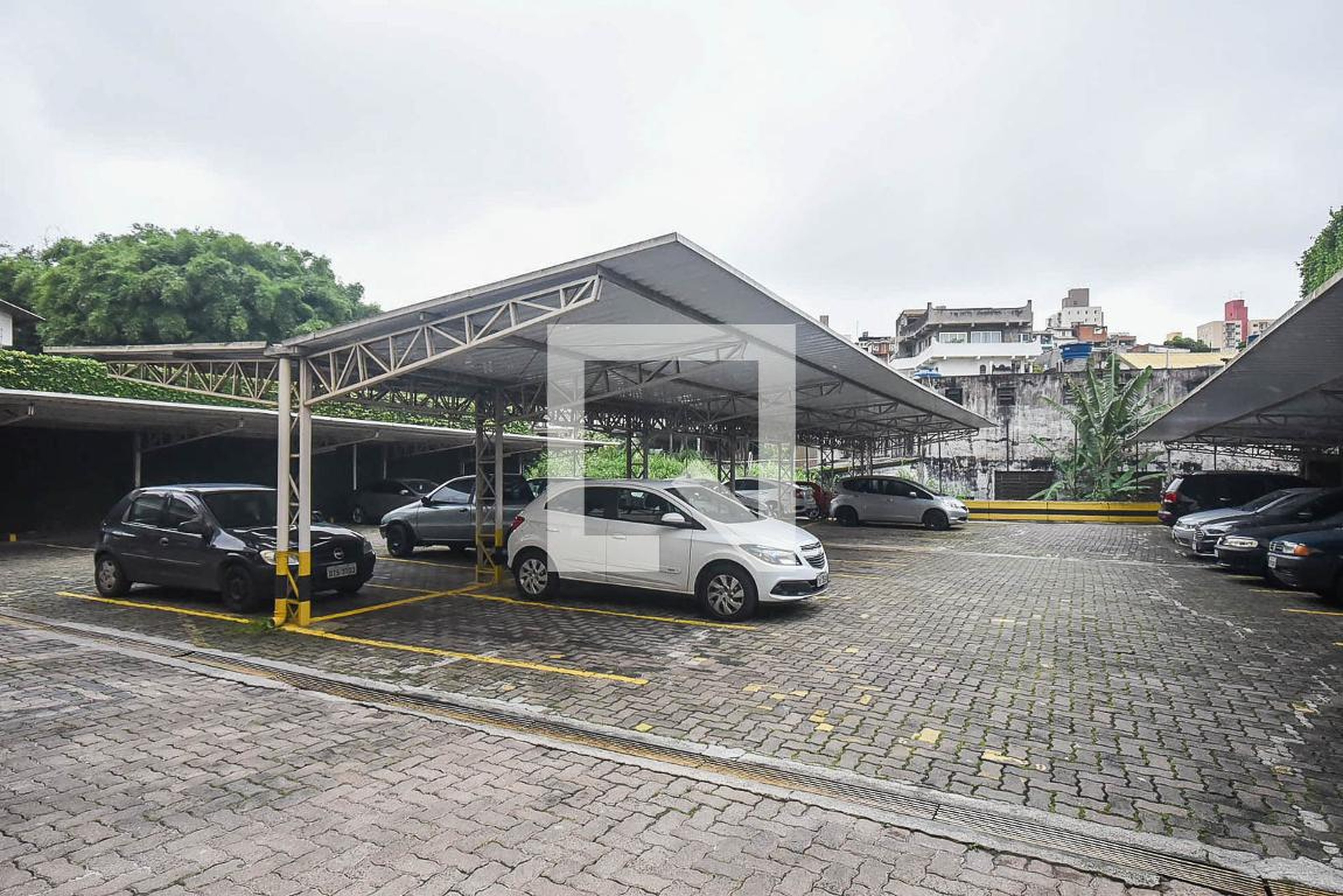 Estacionamento - Edifício porto fino