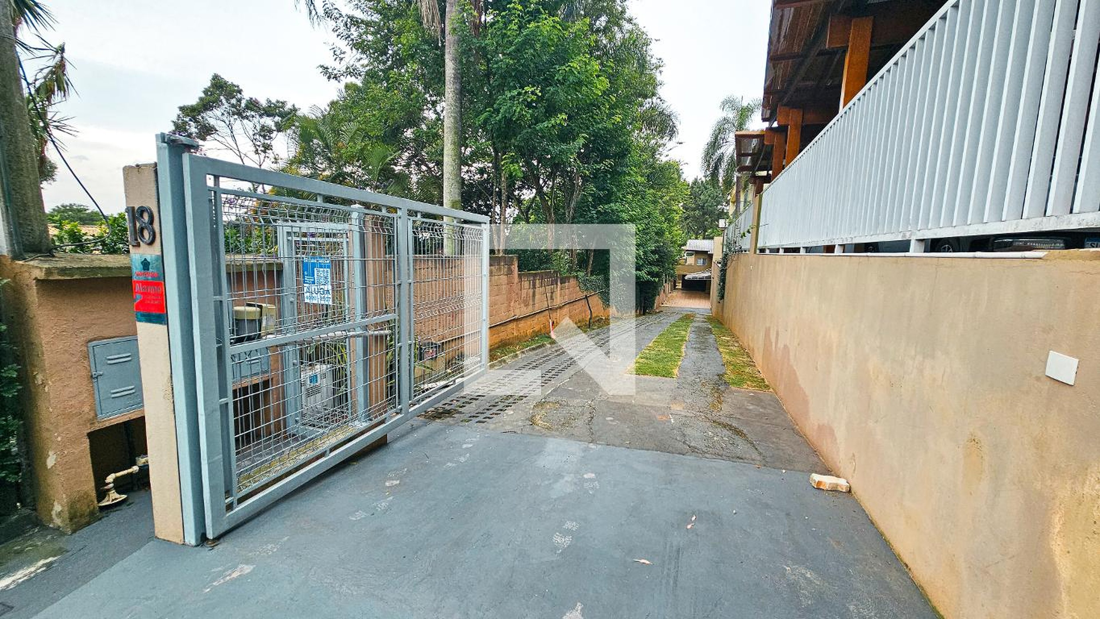 Fachada Condomínio em Rua Comendador Alberto Bonfiglioli, 18