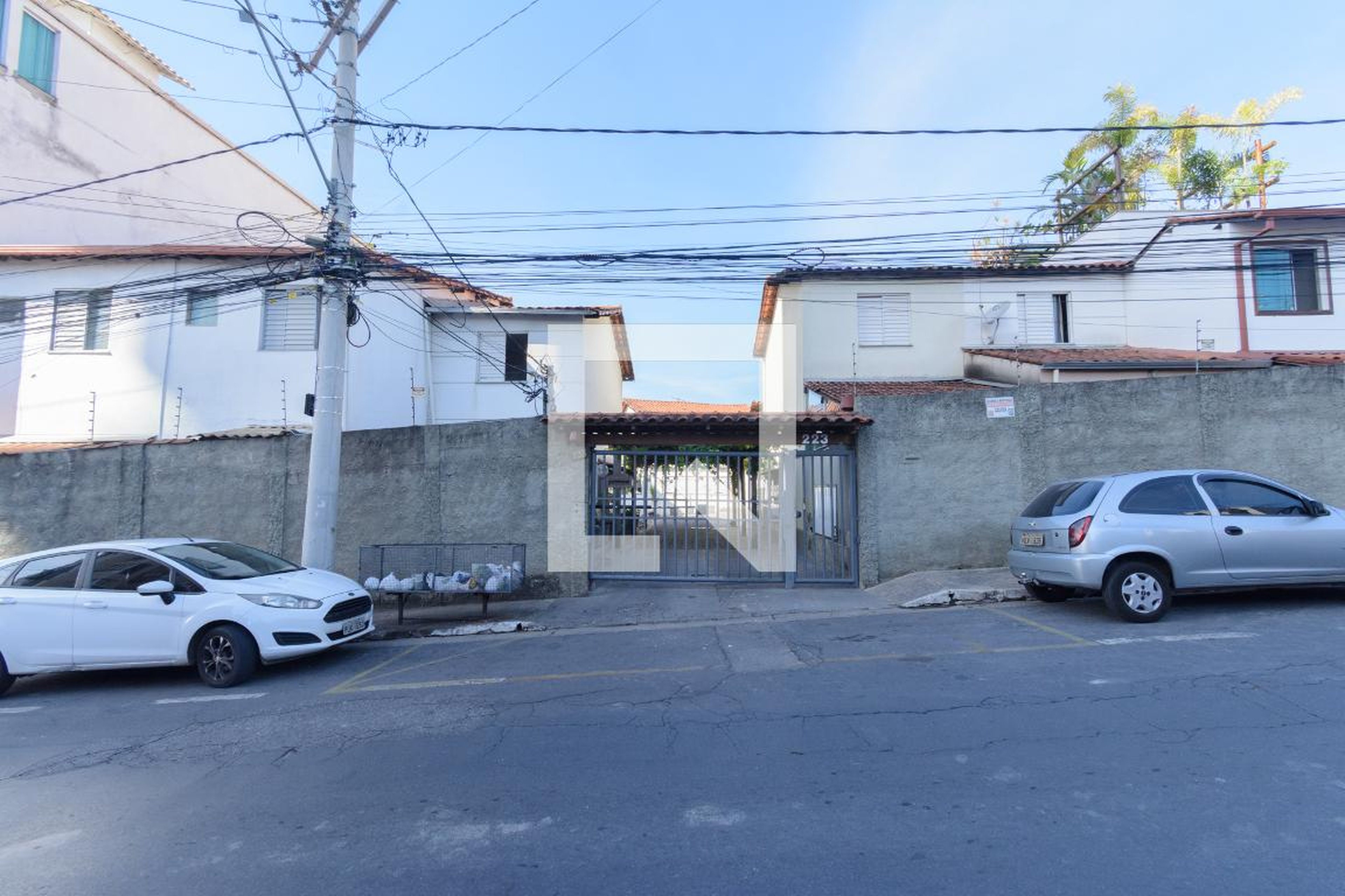 Fachada Condomínio em Rua Joaquim José, 223