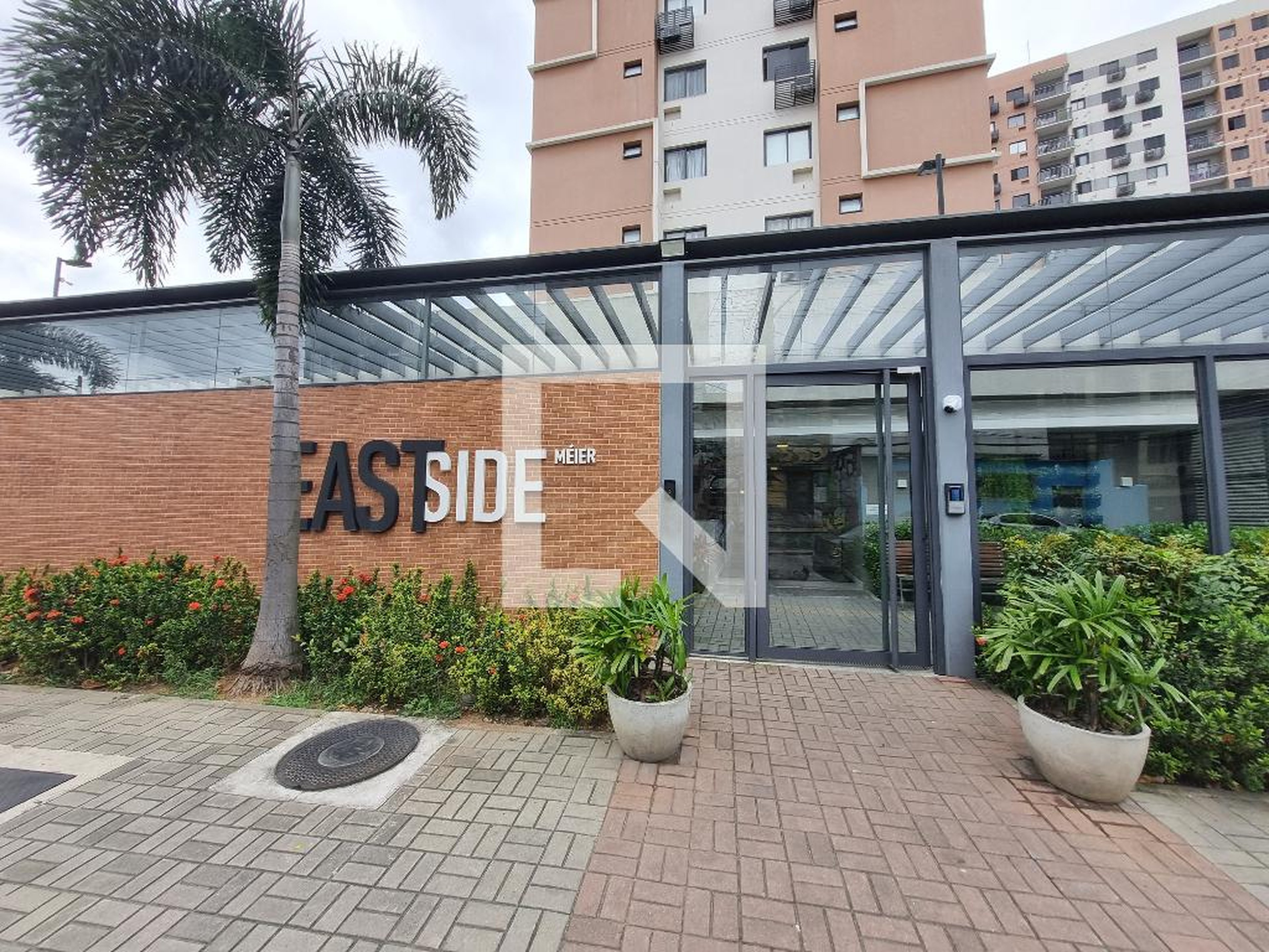 Fachada Condomínio East Side Méier