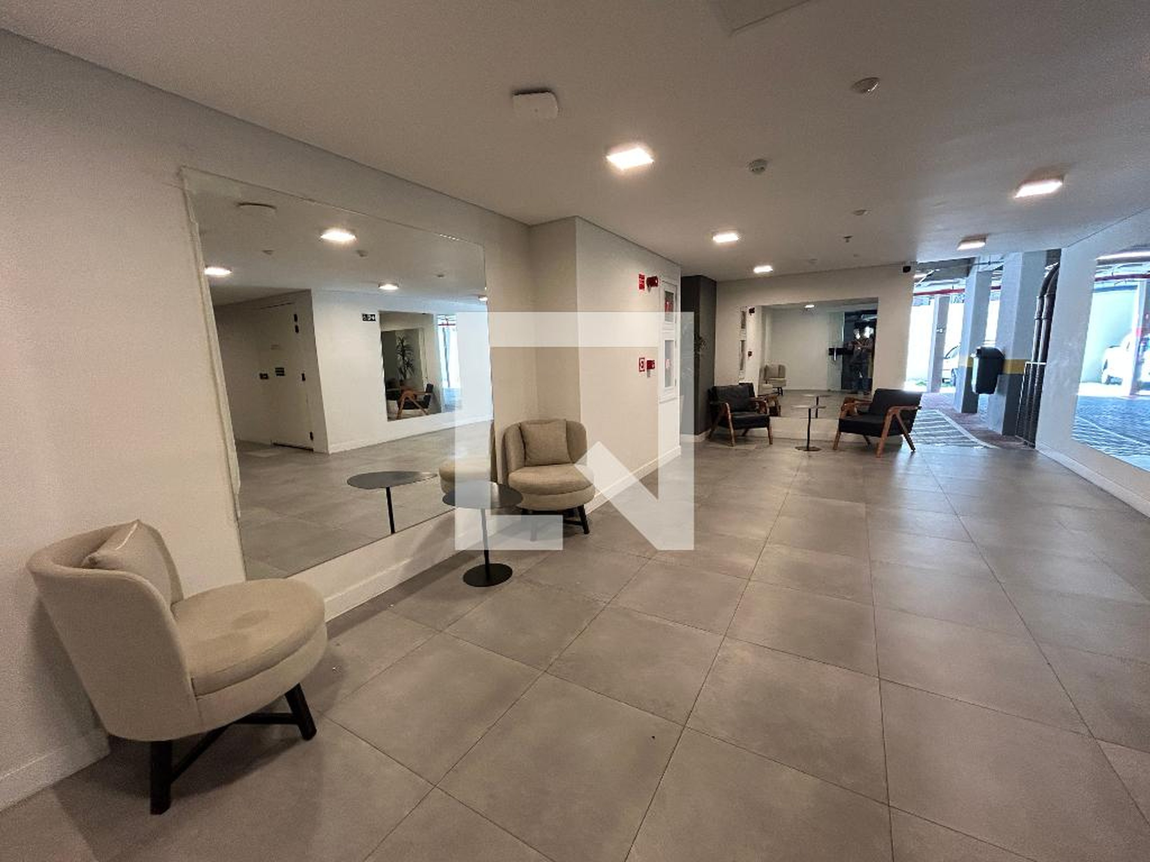 Hall de entrada - East Side Méier