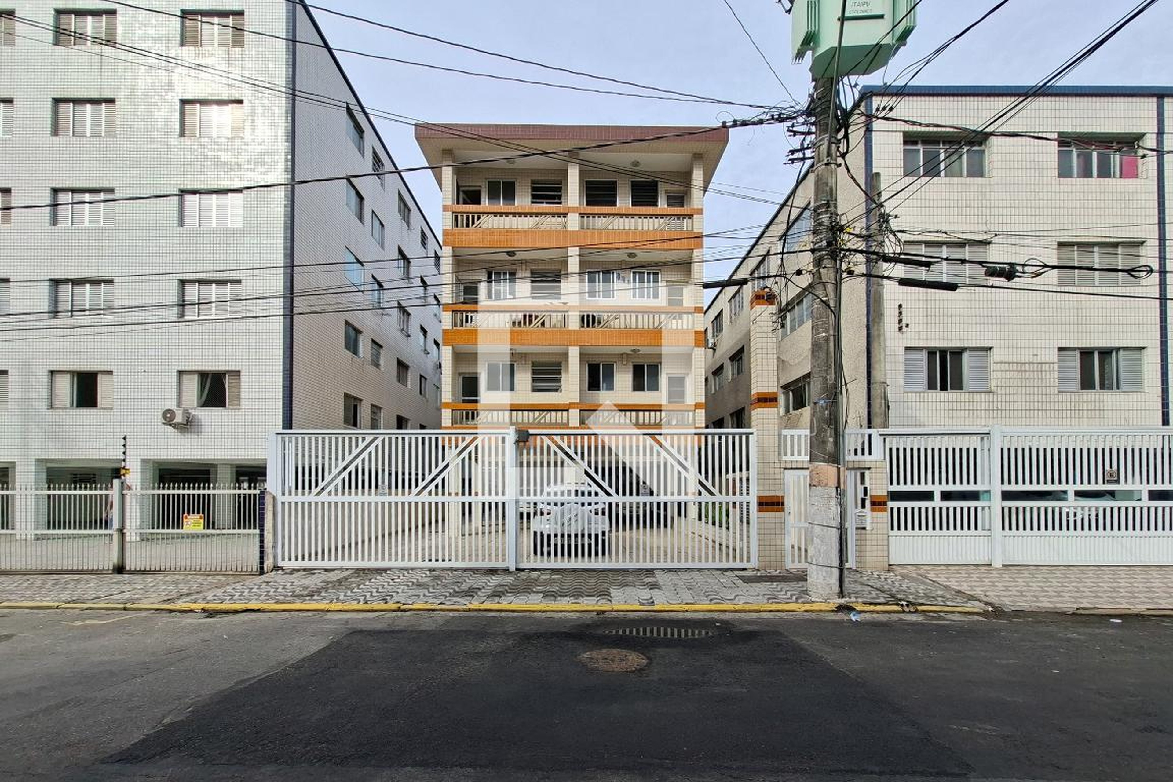 Fachada do Prédio Condomínio em Avenida Presidente Castelo Branco, 1374