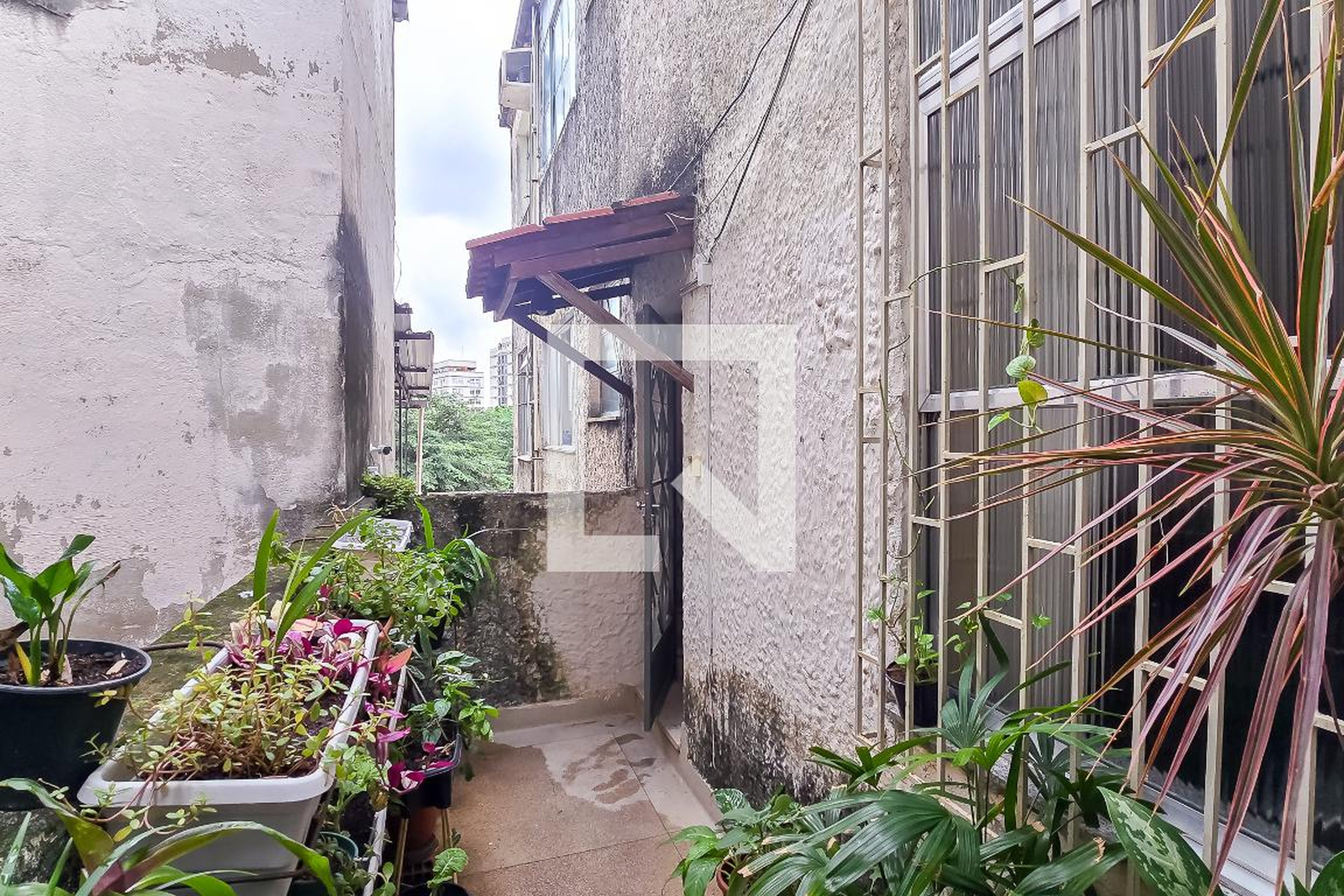 Fachada Condomínio em Rua Mário Calderaro, 664