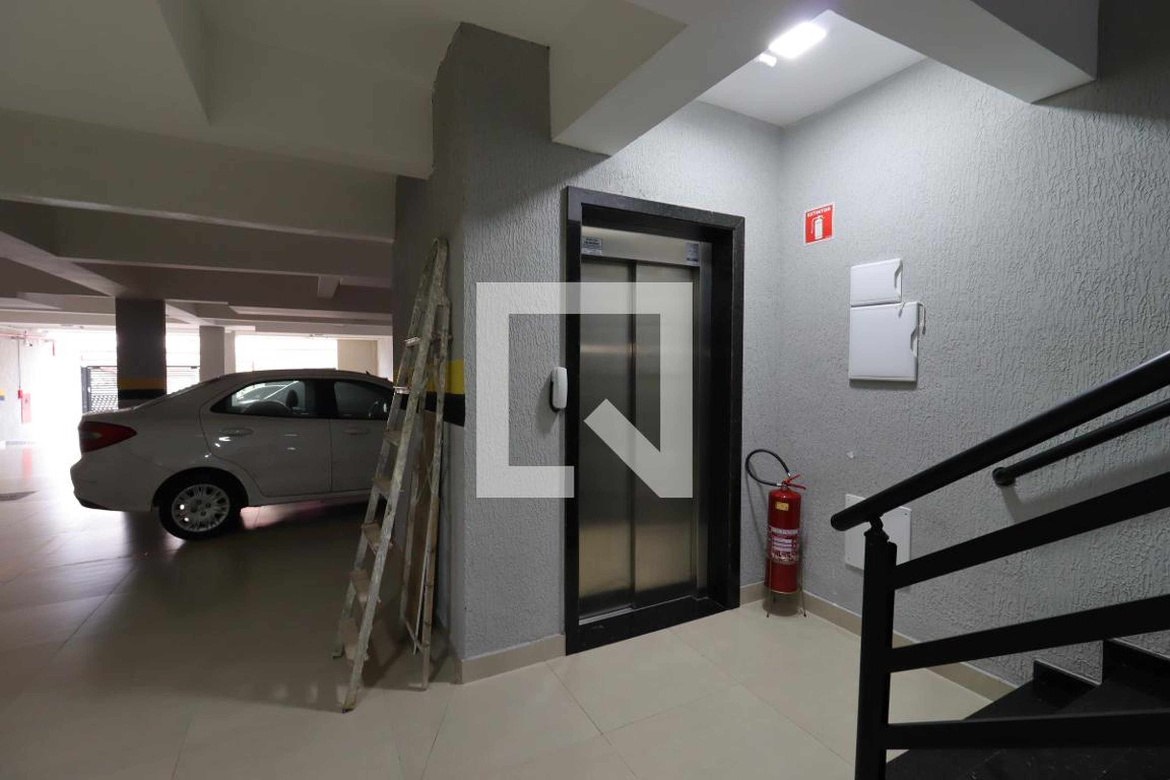 Elevador - Villa Giardino