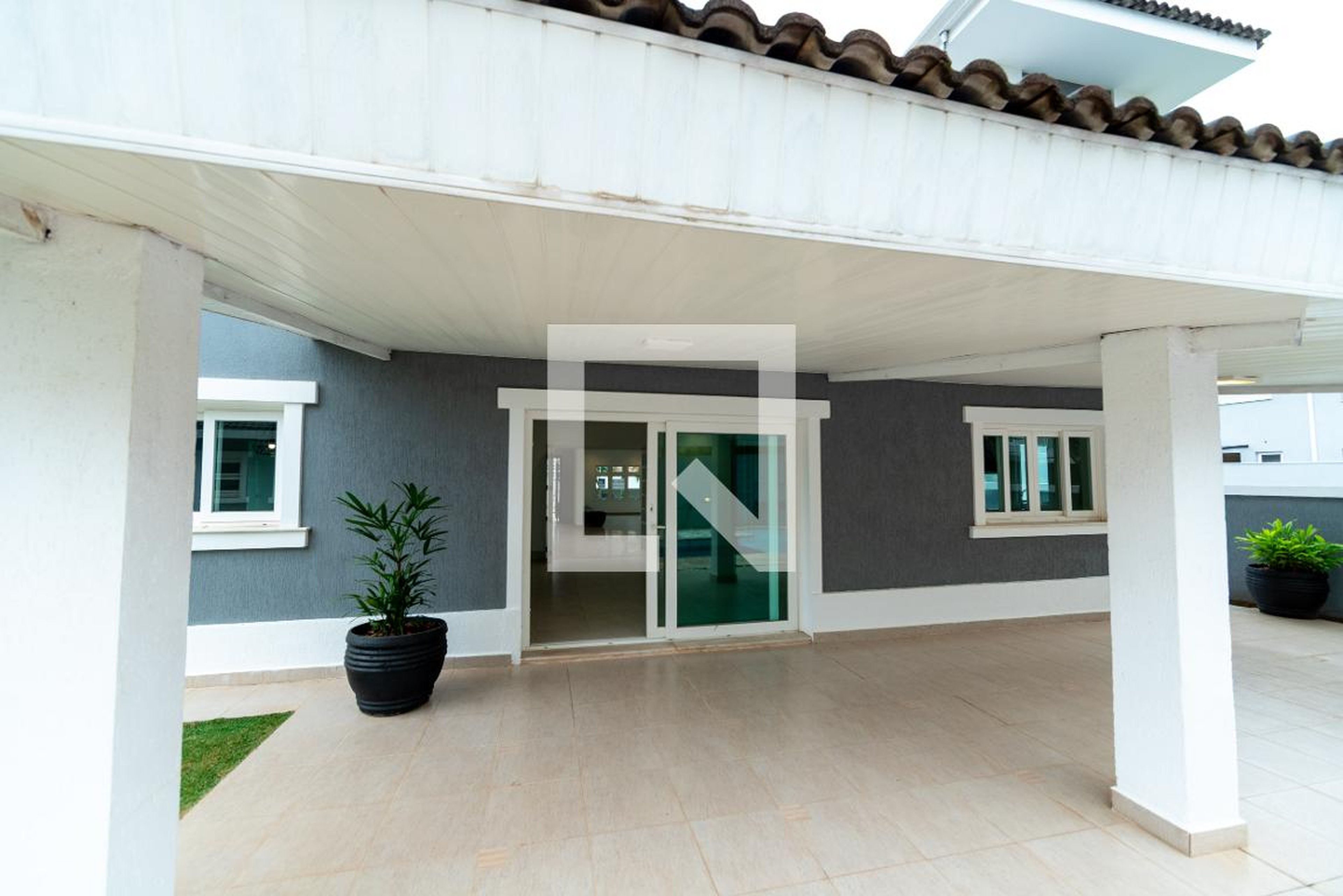 Área Externa Condomínio em Alameda Jaguaruna, 67