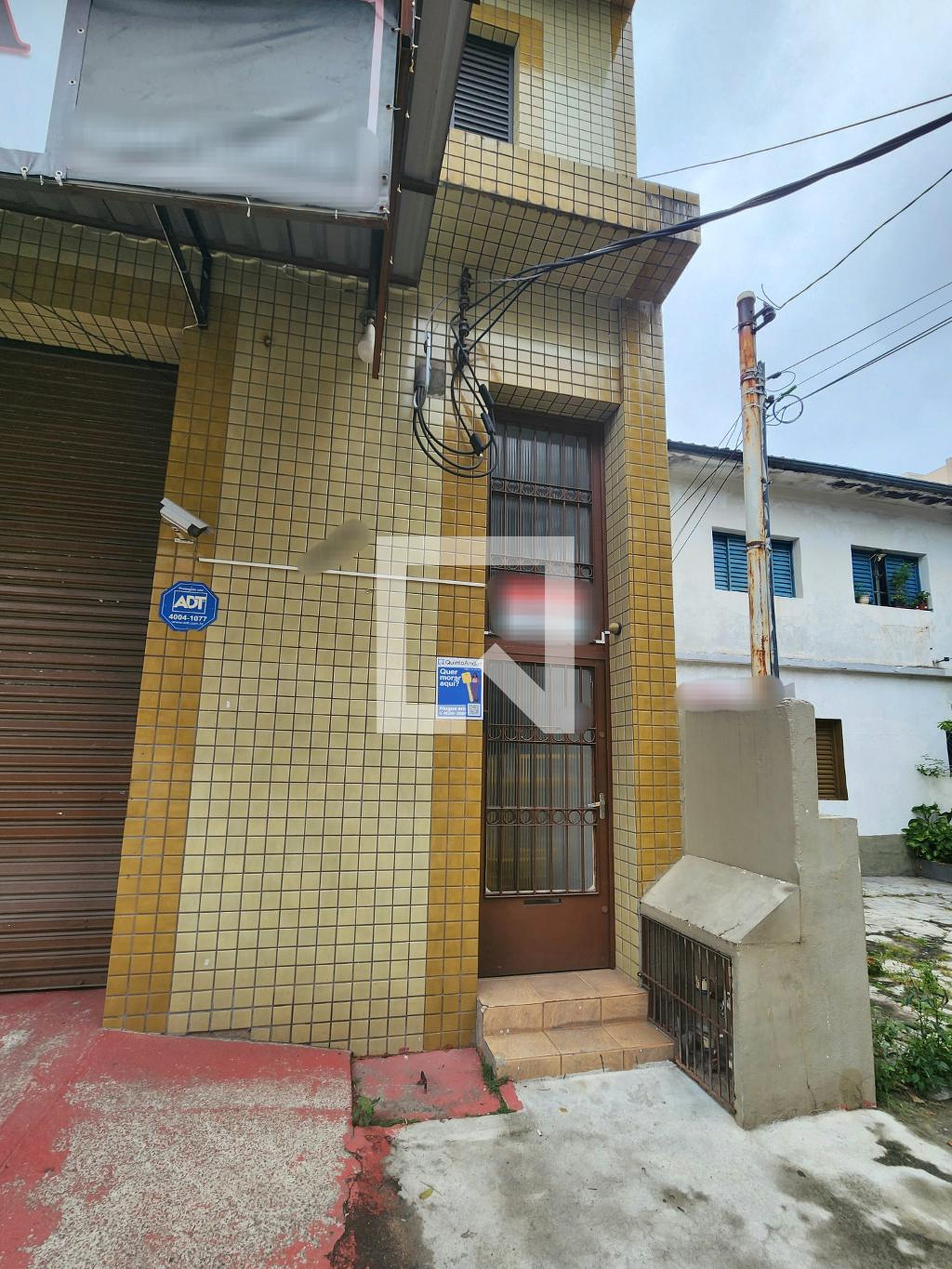 Fachada Condomínio em Rua Amazonas da Silva, 452